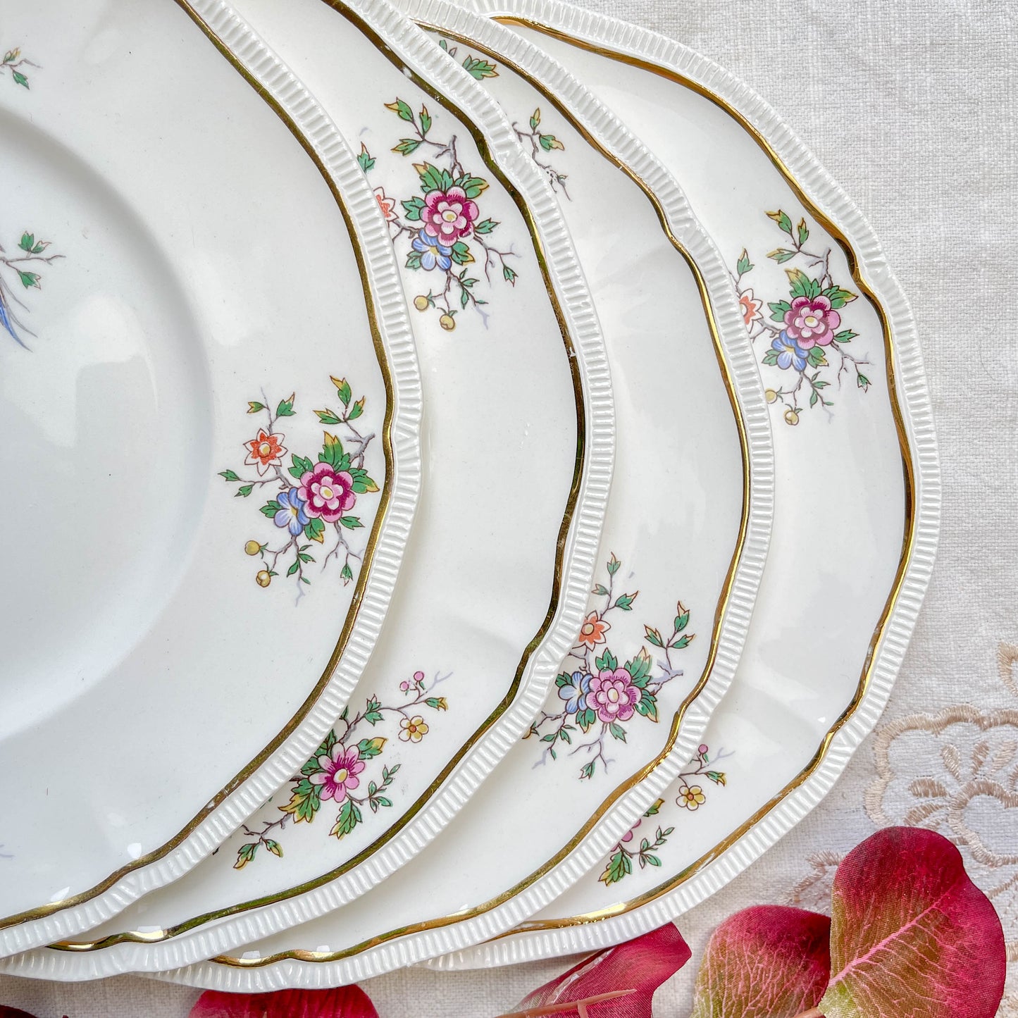 5 Assiettes plates vintage en porcelaine Longchamp Chantilly - Motif oiseau de paradis et fleurs - 1970