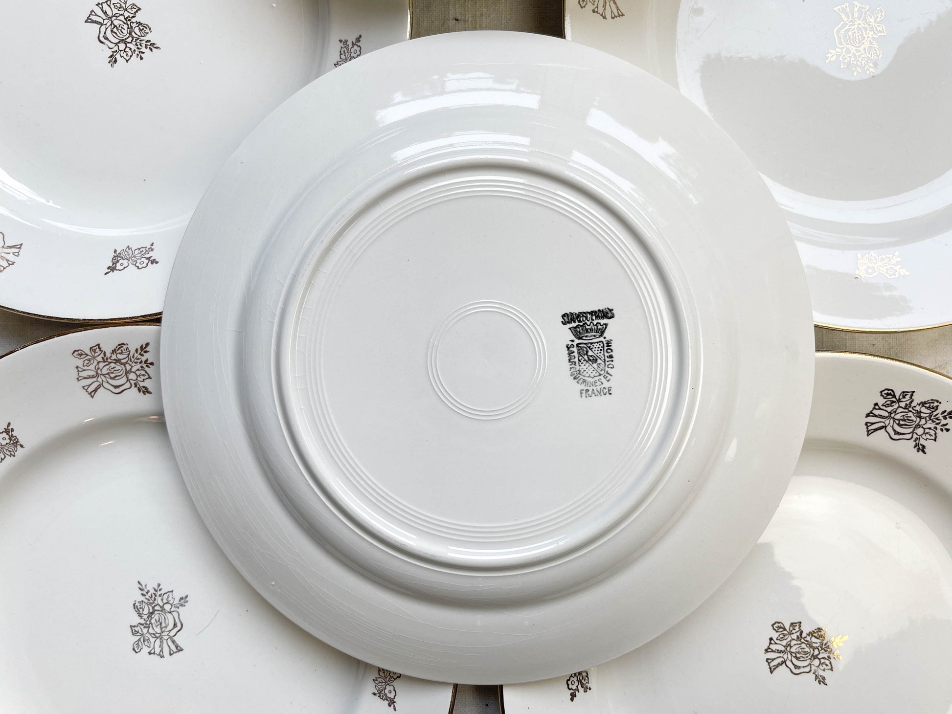 8 Assiettes vintage en porcelaine DIGOIN & SARREGUEMINES France 1950 petites fleurs dorées