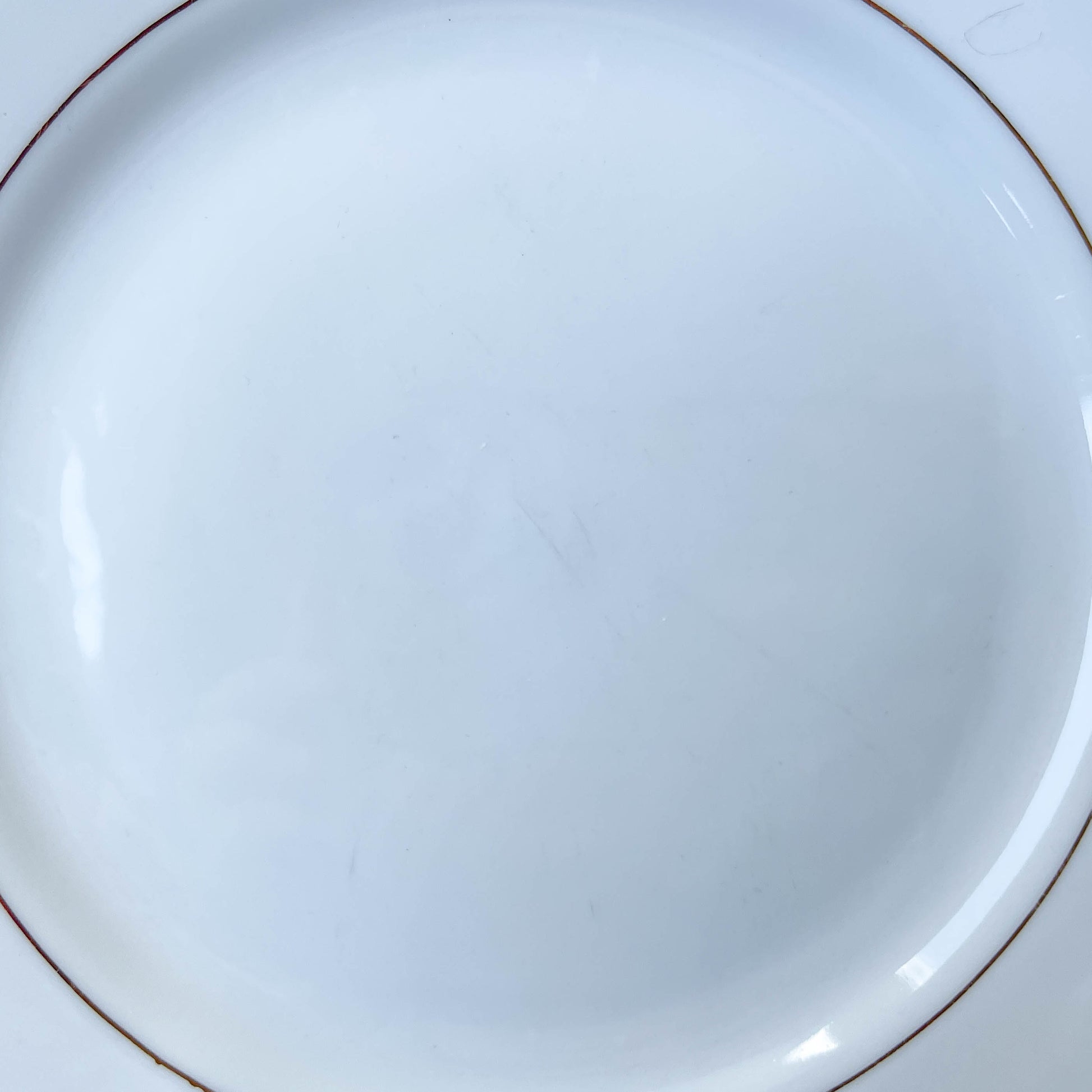 6 Assiettes plates vintage en porcelaine blanche et doré Kahla Gbr