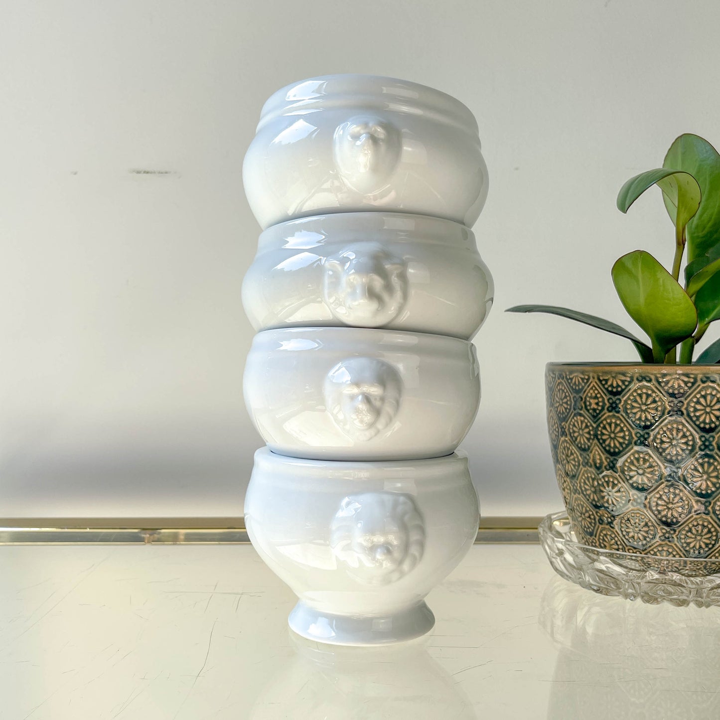 6 Bols à Soupe à l'Oignon Tête de Lion en Porcelaine Vintage dépareillés - Blanc, Made in France