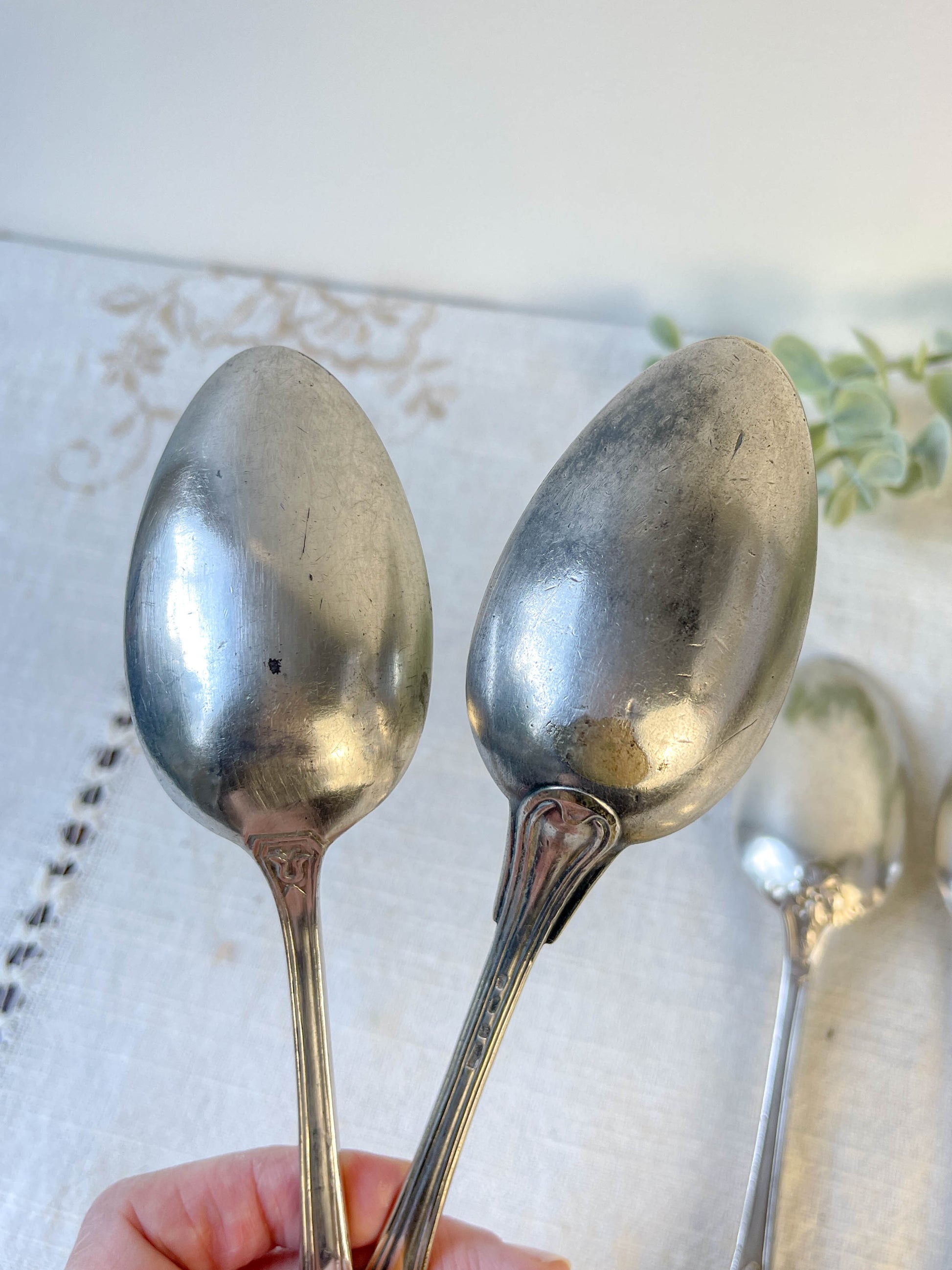 Ensemble de 6 cuillères à soupe vintage dépareillées