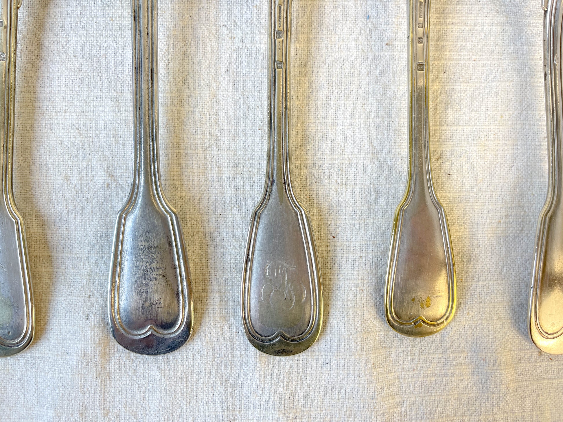 Ensemble de 8 cuillères à soupe vintage en métal argenté