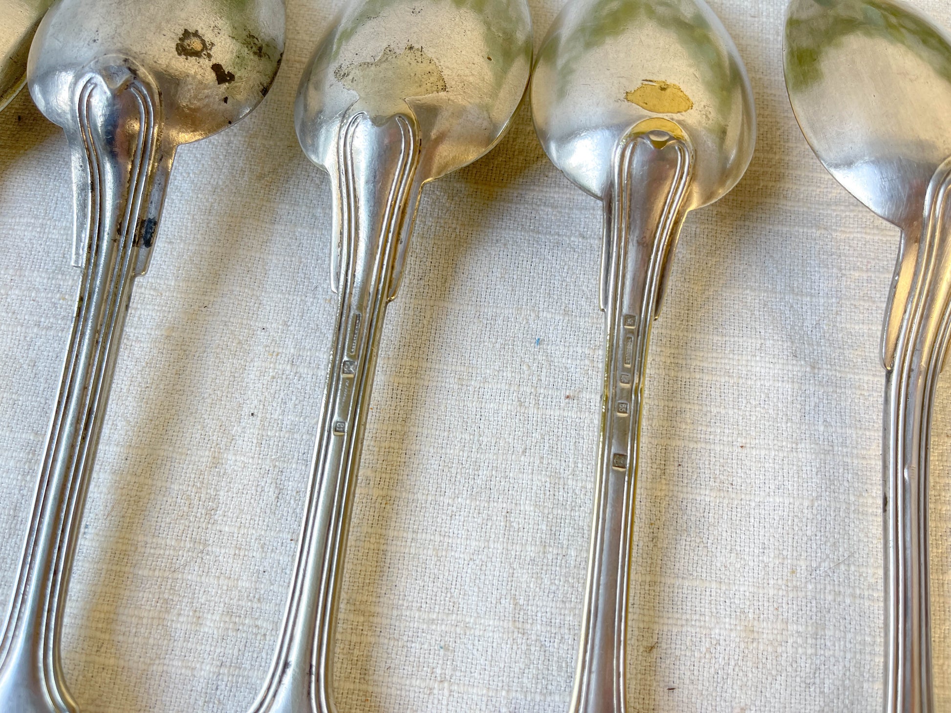 Ensemble de 8 cuillères à soupe vintage en métal argenté