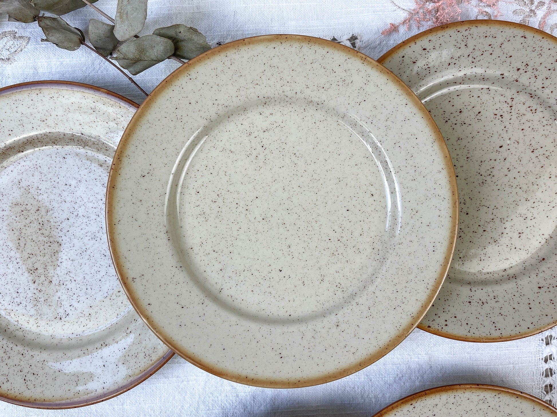 6 Petites Assiettes en grès moucheté Tulowice, 1950 - violn.fr