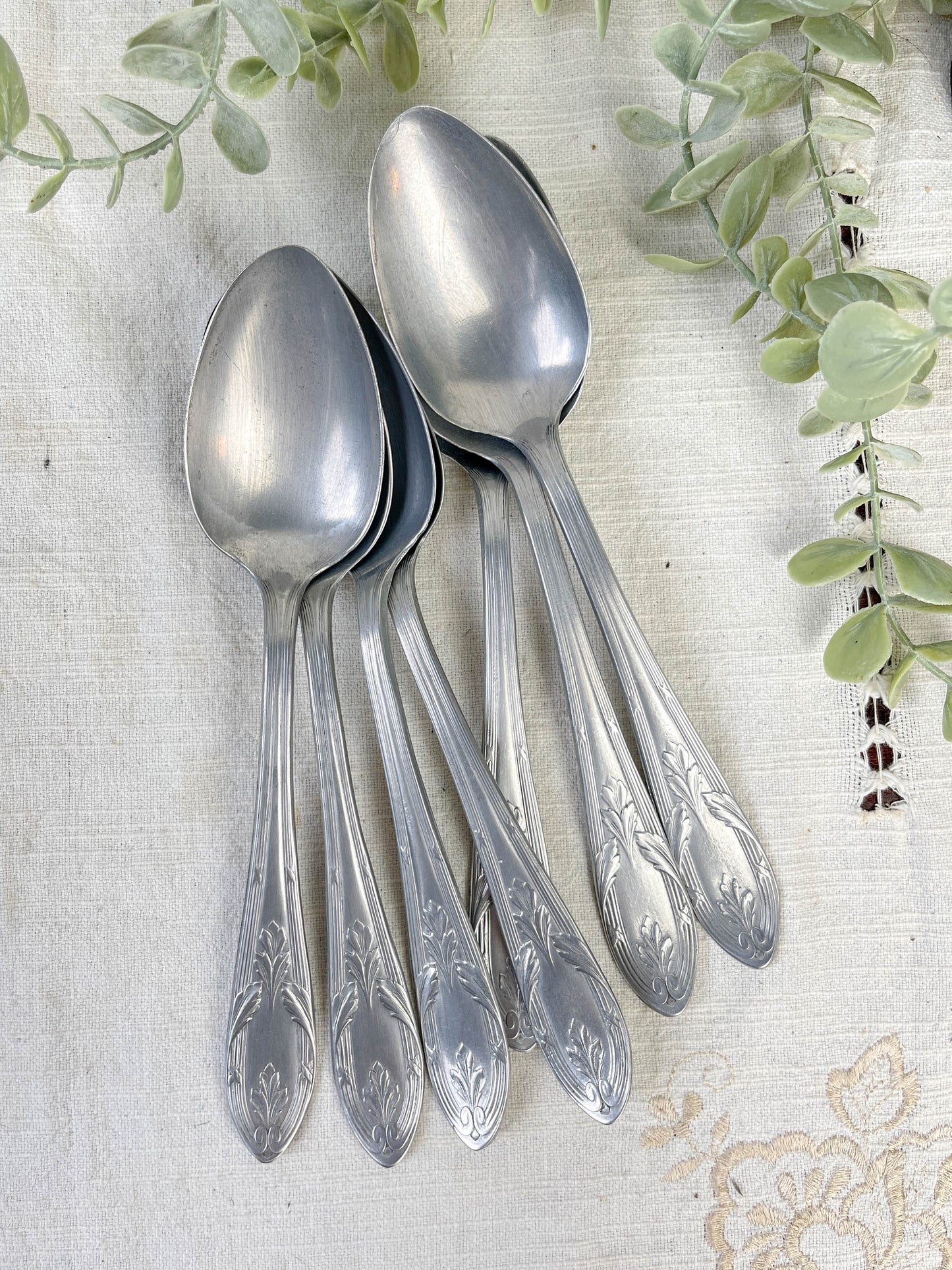 Ensemble de 7 cuillères à soupe vintage argenté Aluminonickel