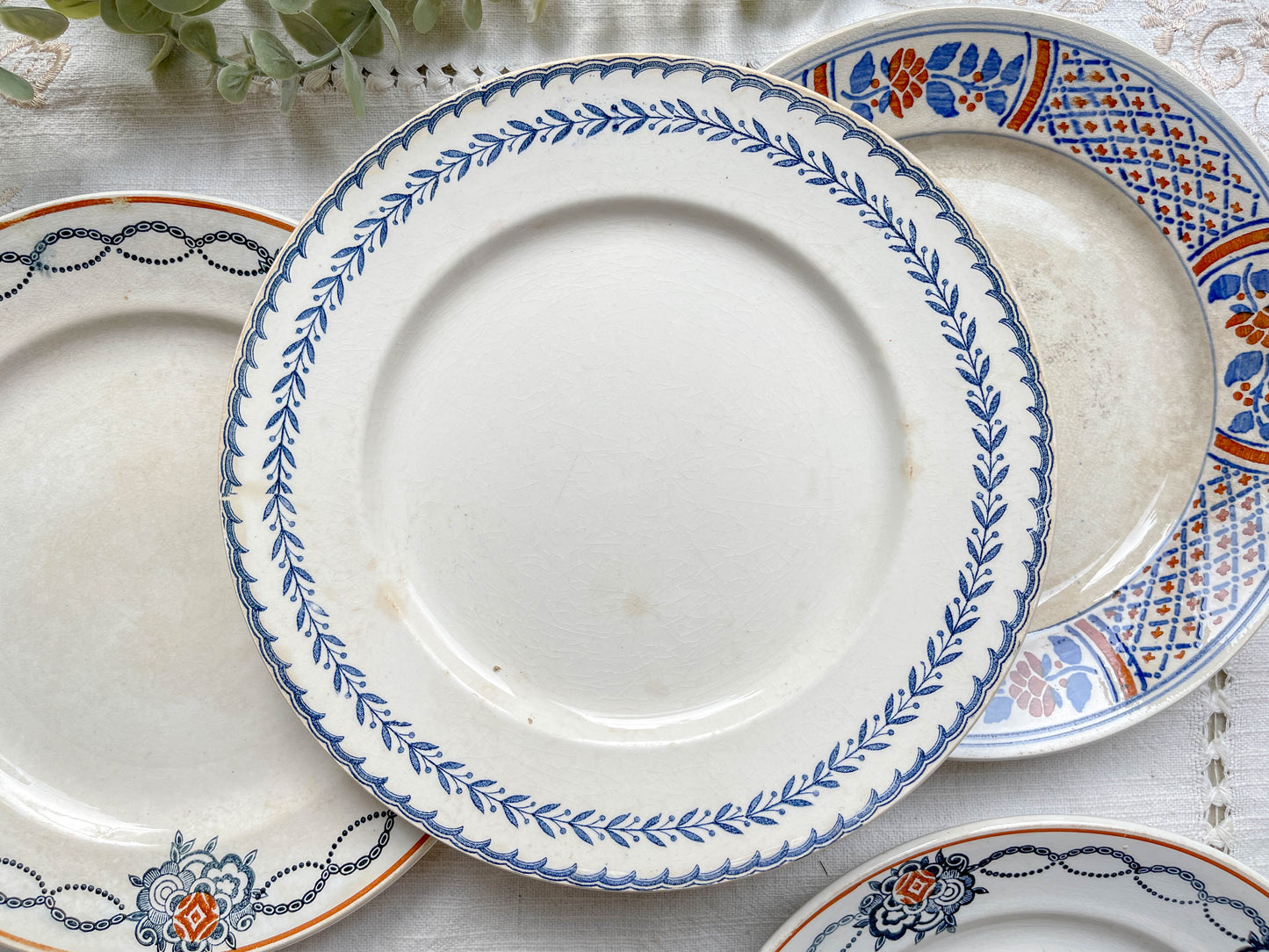 6 Petites assiettes vintage dépareillées bleues orange - L’Amandinoise - Luneville - Emile Bourgeois
