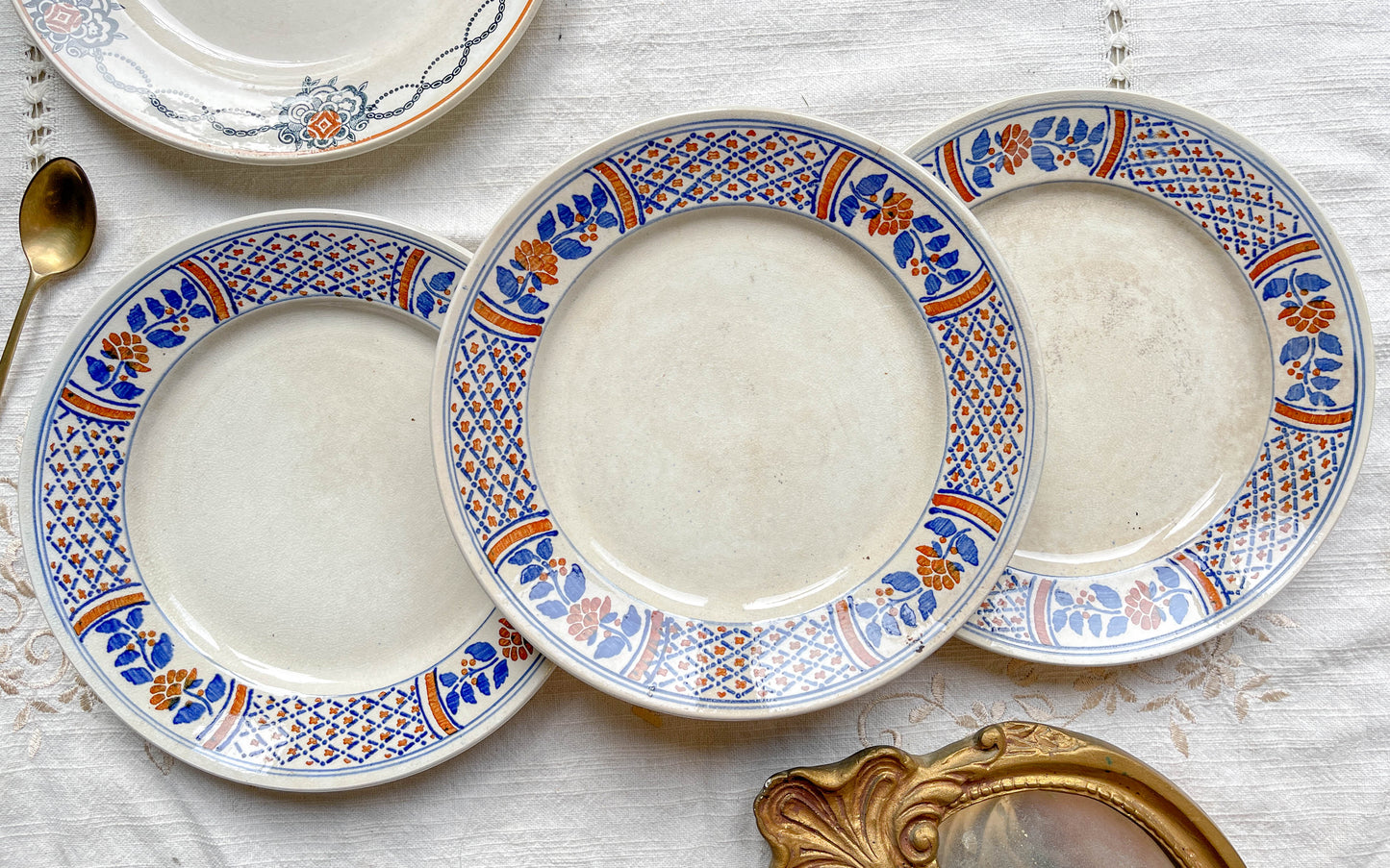 6 Petites assiettes vintage dépareillées bleues orange - L’Amandinoise - Luneville - Emile Bourgeois