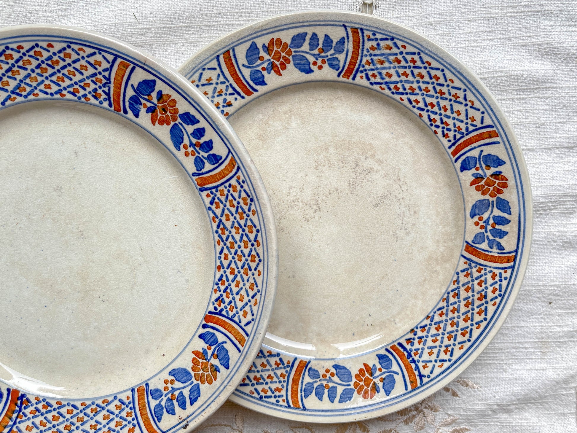 6 Petites assiettes vintage dépareillées bleues orange - L’Amandinoise - Luneville - Emile Bourgeois