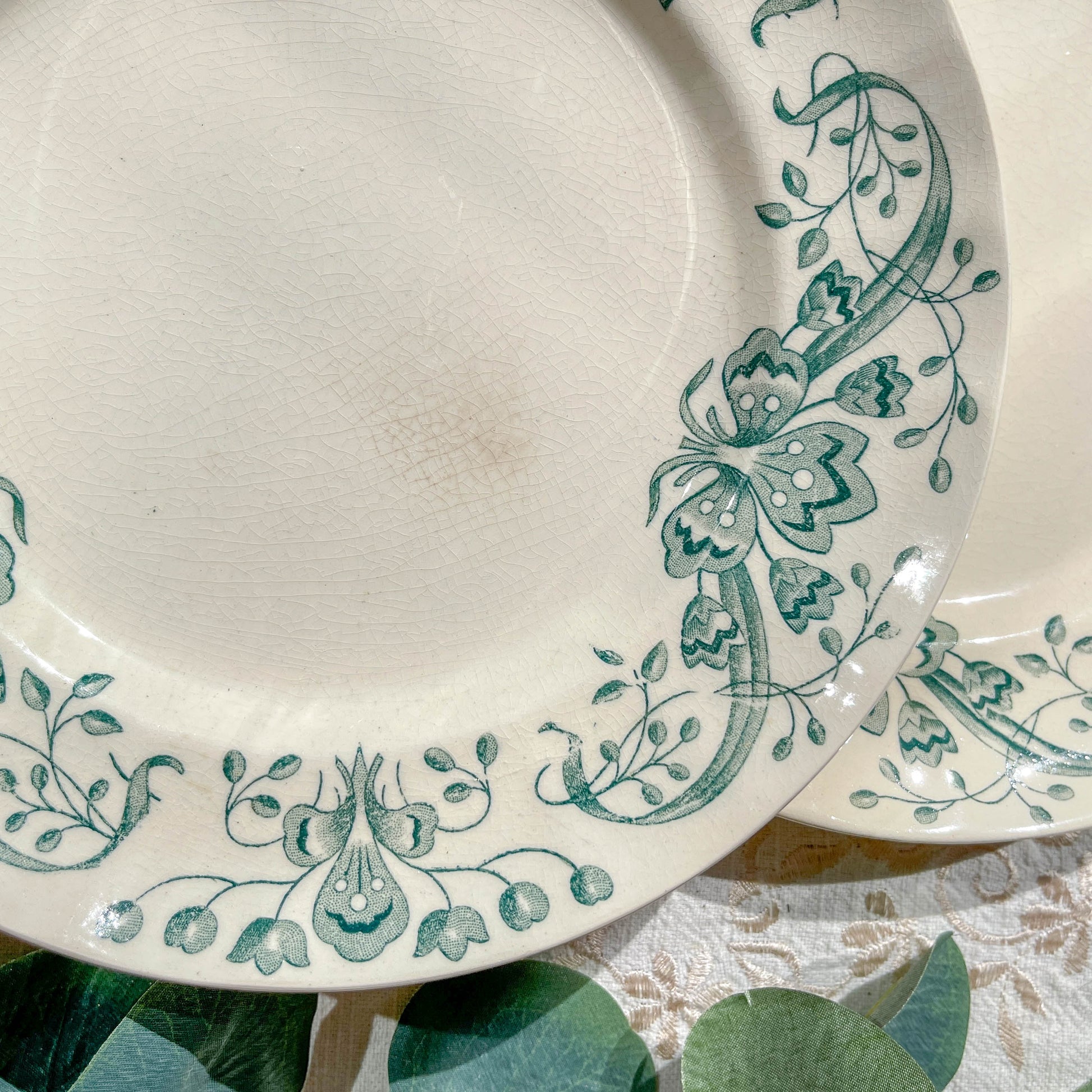 Lot de 6 Petites Assiettes Anciennes Terre de Fer "Figuig" – Longchamp XIXe