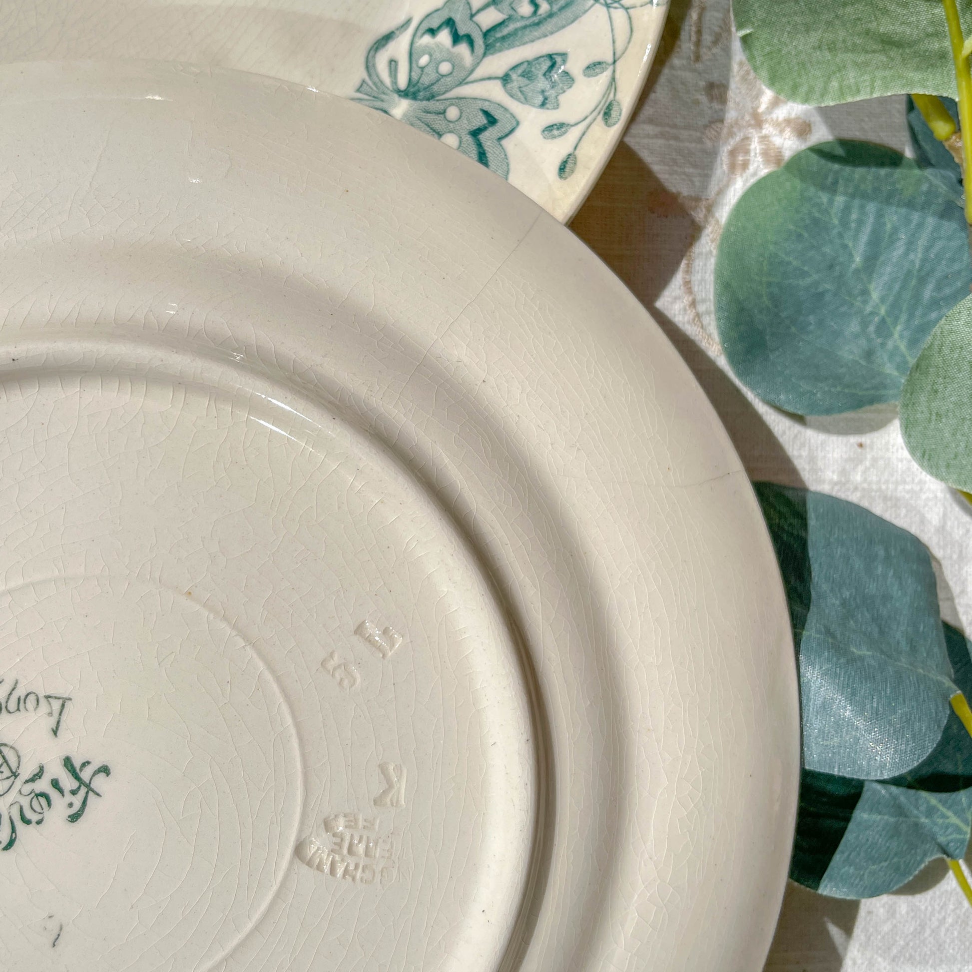 Lot de 6 Petites Assiettes Anciennes Terre de Fer "Figuig" – Longchamp XIXe