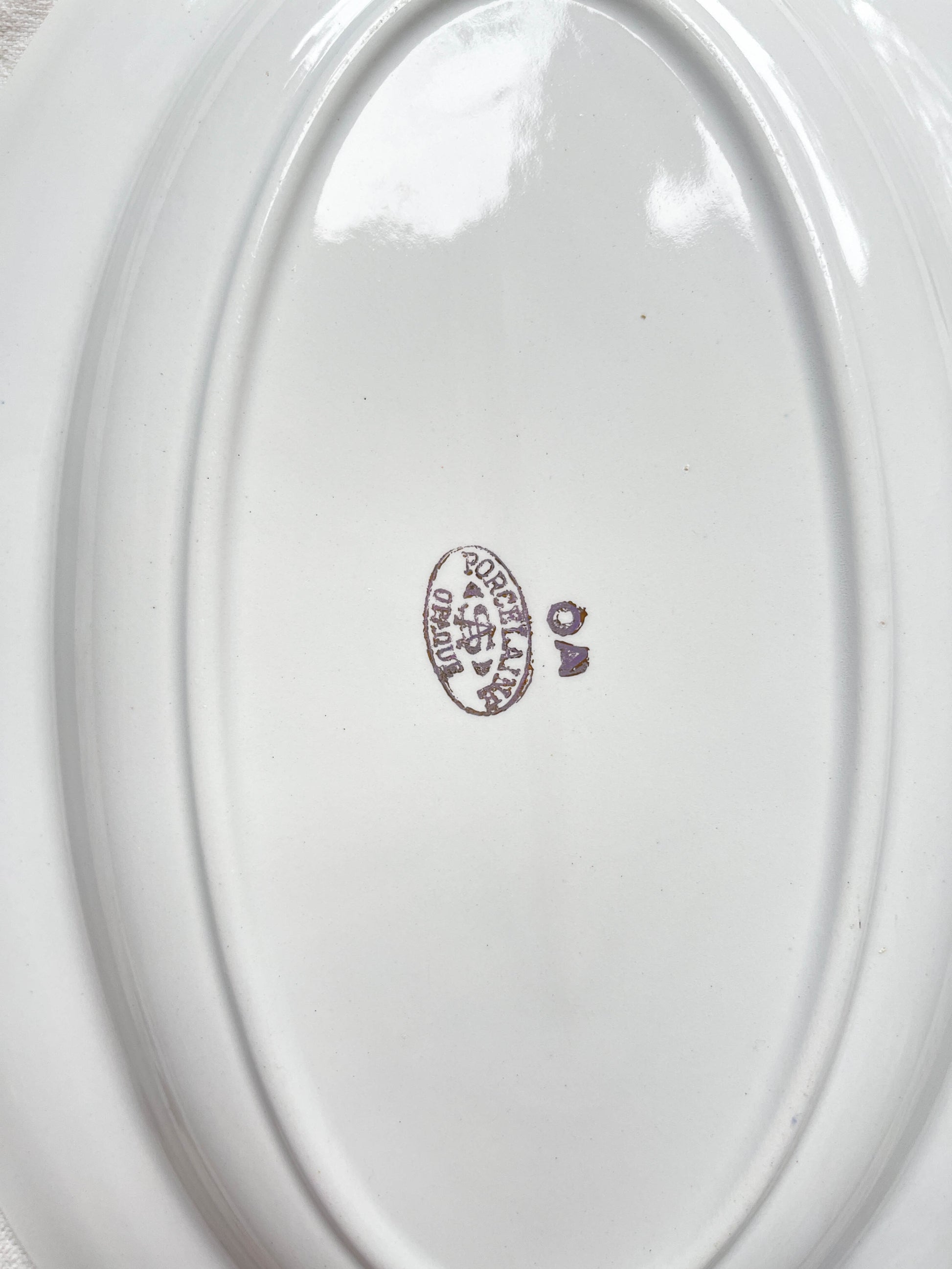 Plat oval porcelaine vintage blanche verte fleurie SALINS 66 de 1950s