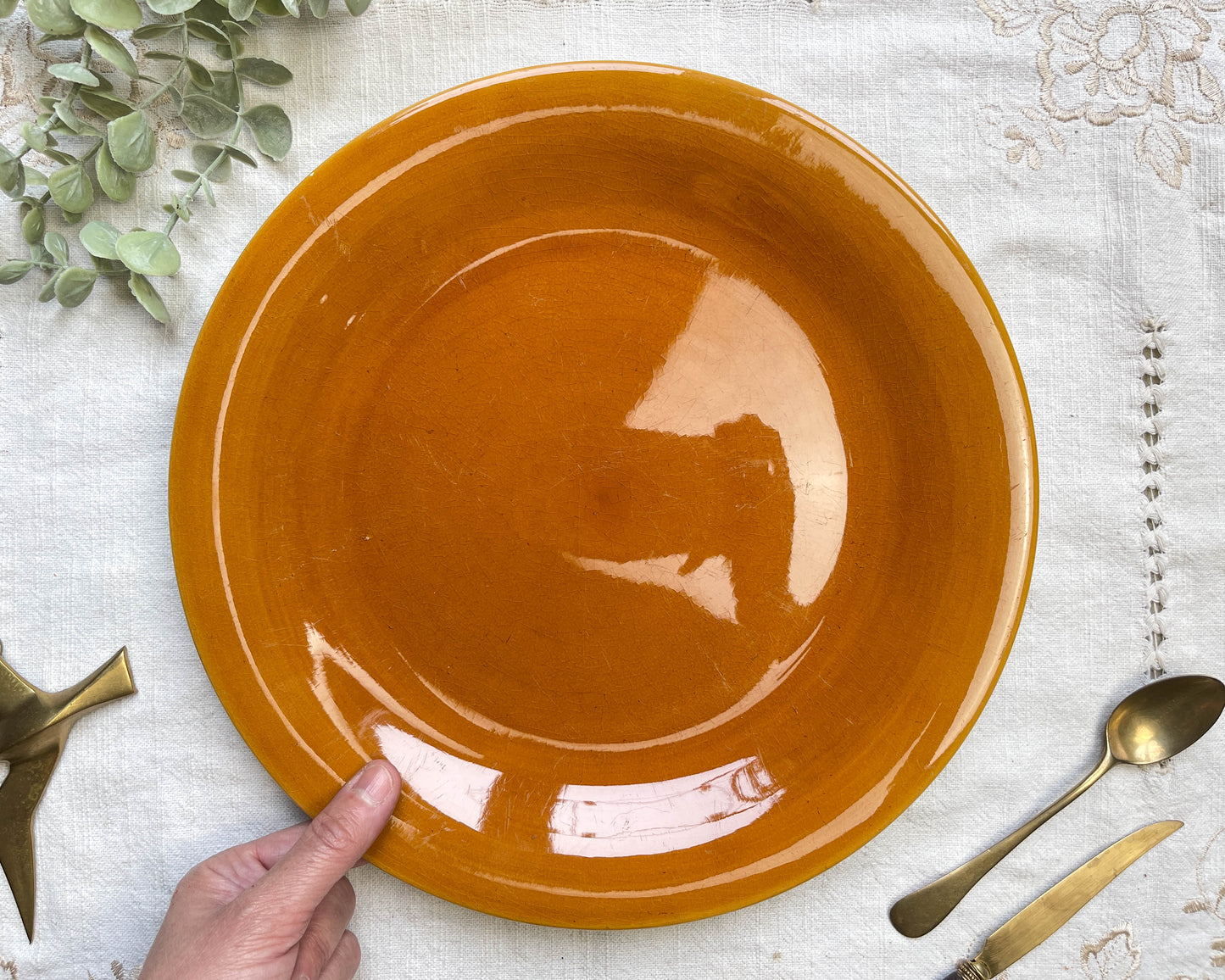 Plat Vintage en faïence couleur ambre Longchamp, France 1970