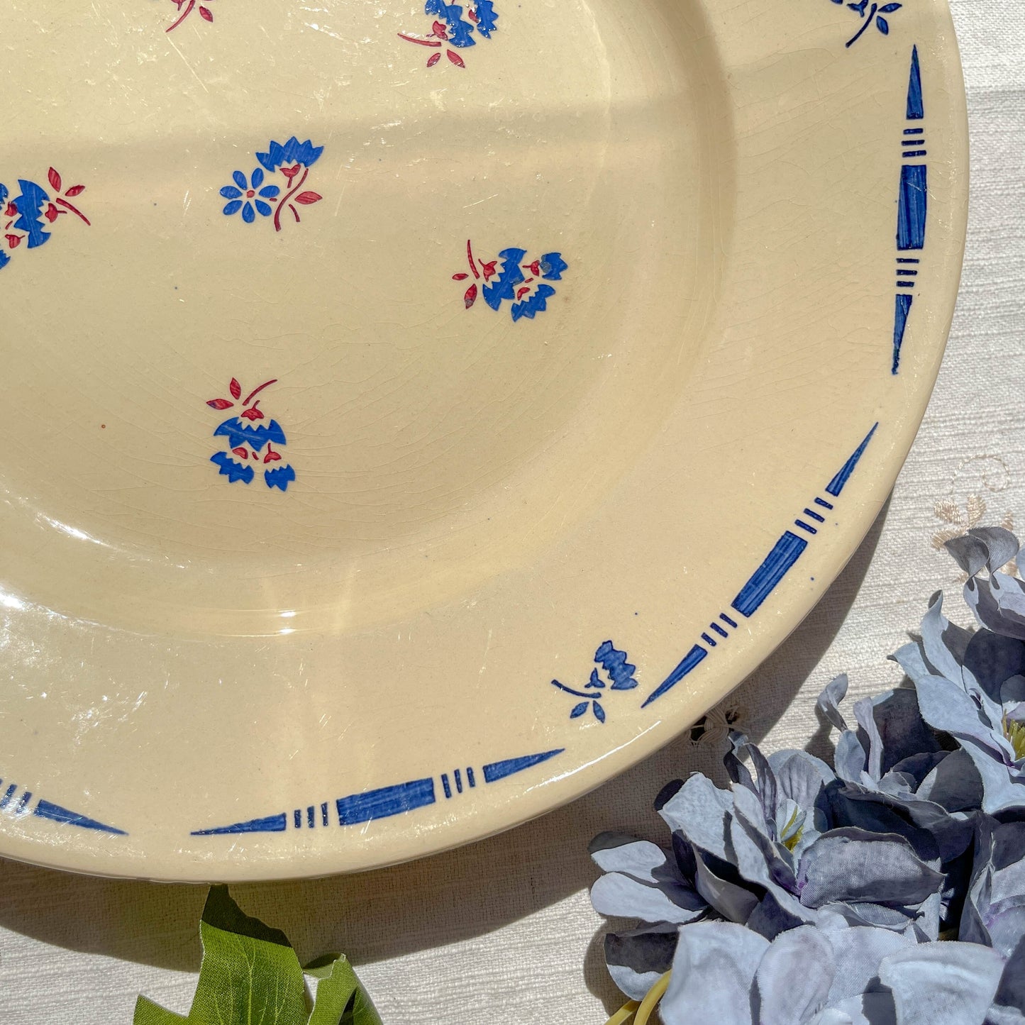 Grand Plat porcelaine vintage K&g Luneville "Flore" 1950s petites fleures bleues
