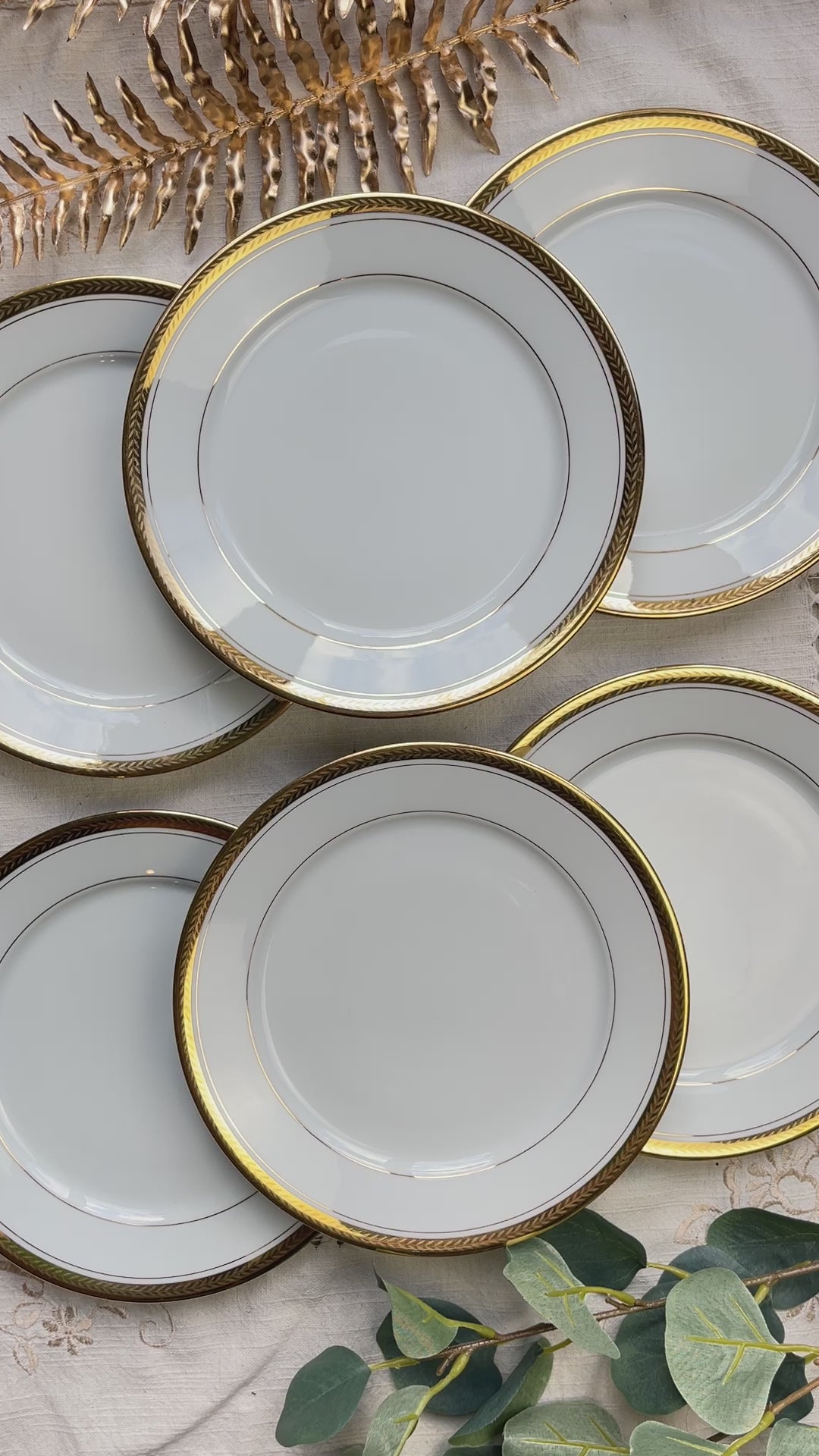 6 Petites assiettes vintage en porcelaine de Limoges blanche dorées