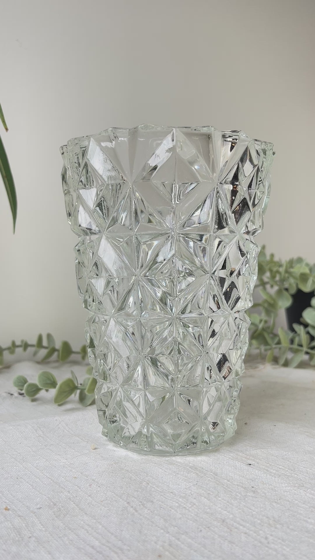 Petit Vase vintage en verre motif géométrique