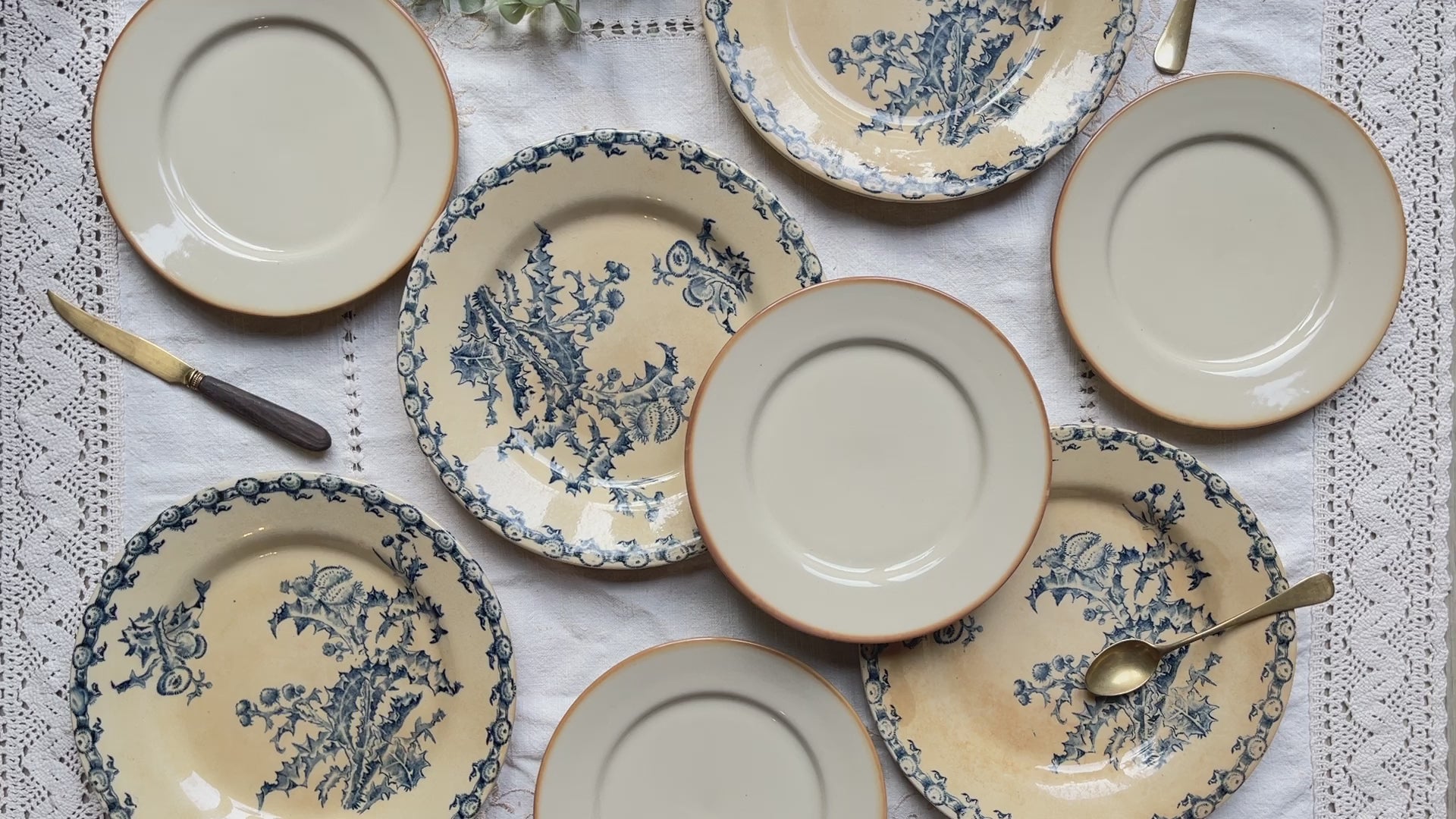 4 Assiettes Terre de fer GIEN Chardon + 4 Petites assiettes dépareillées grès TULOWICE