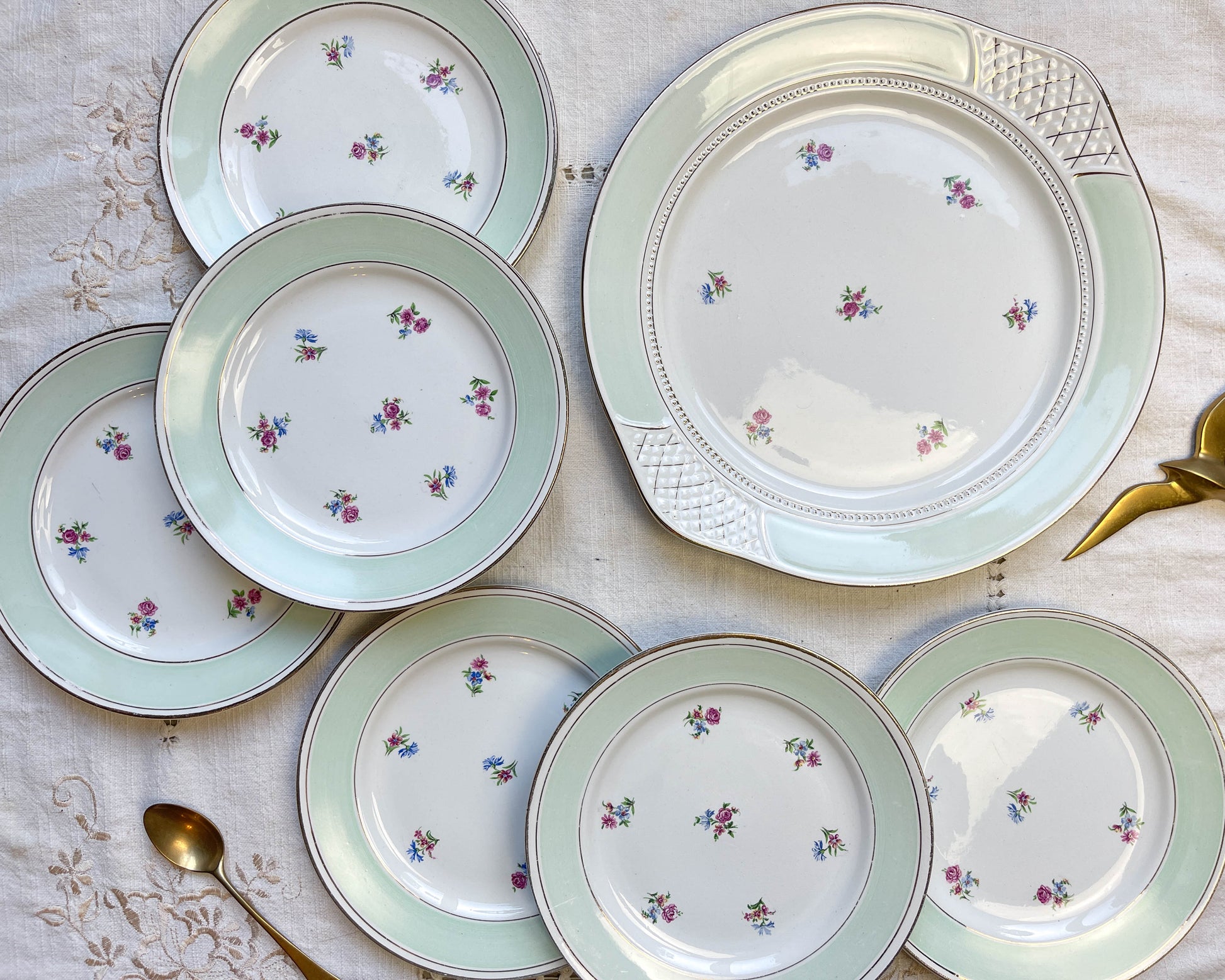 Petites assiettes + Plat porcelaine vintage blanche verte fleurie SALINS 66 de 1950s