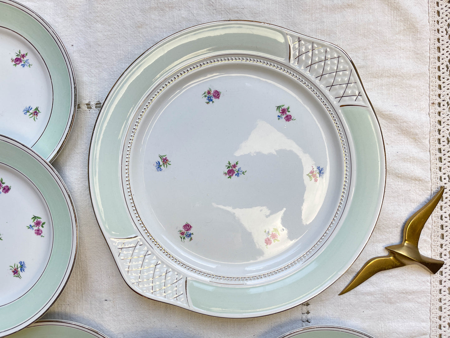 Petites assiettes + Plat porcelaine vintage blanche verte fleurie SALINS 66 de 1950s