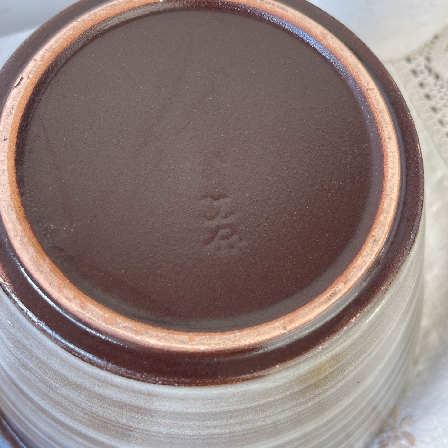 Assiettes à soupe et soupière en céramique vintage