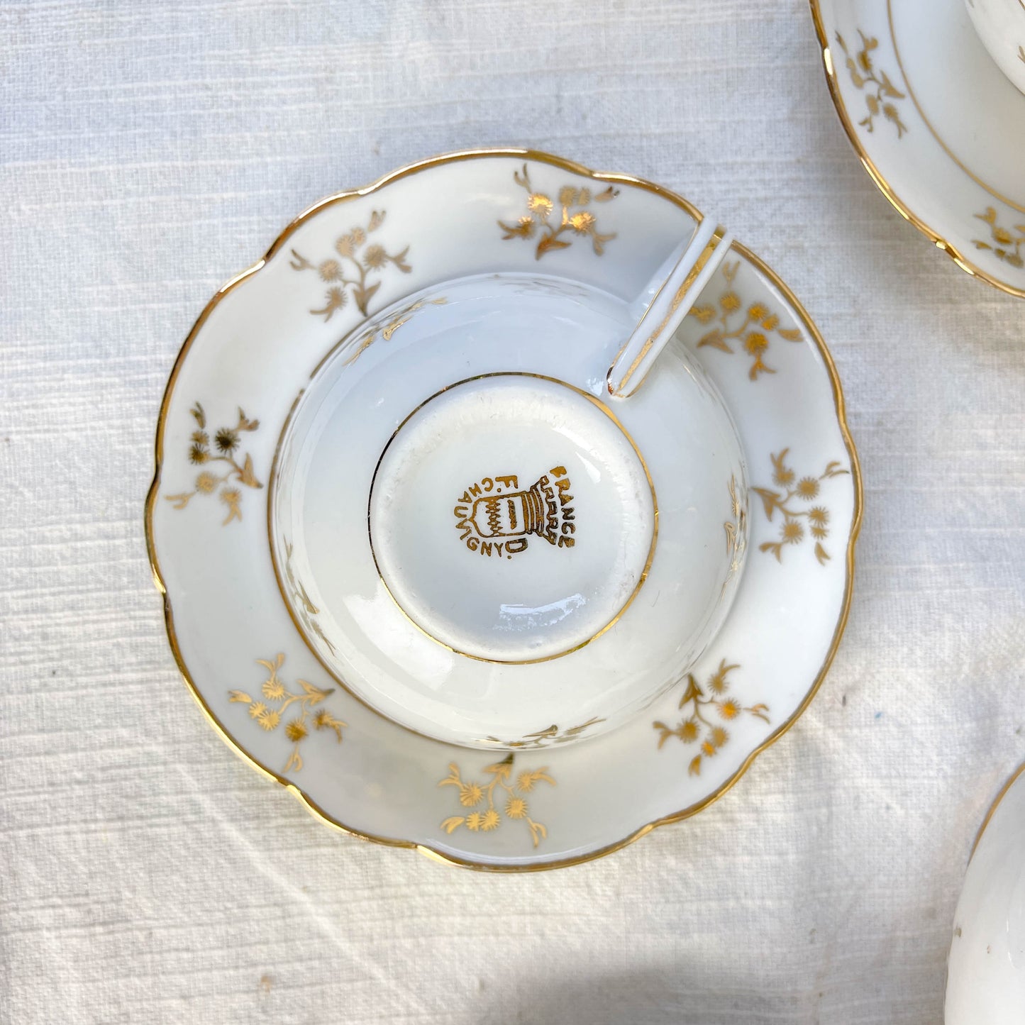 Service à thé/café vintage en porcelaine blanche doré Chauvigny