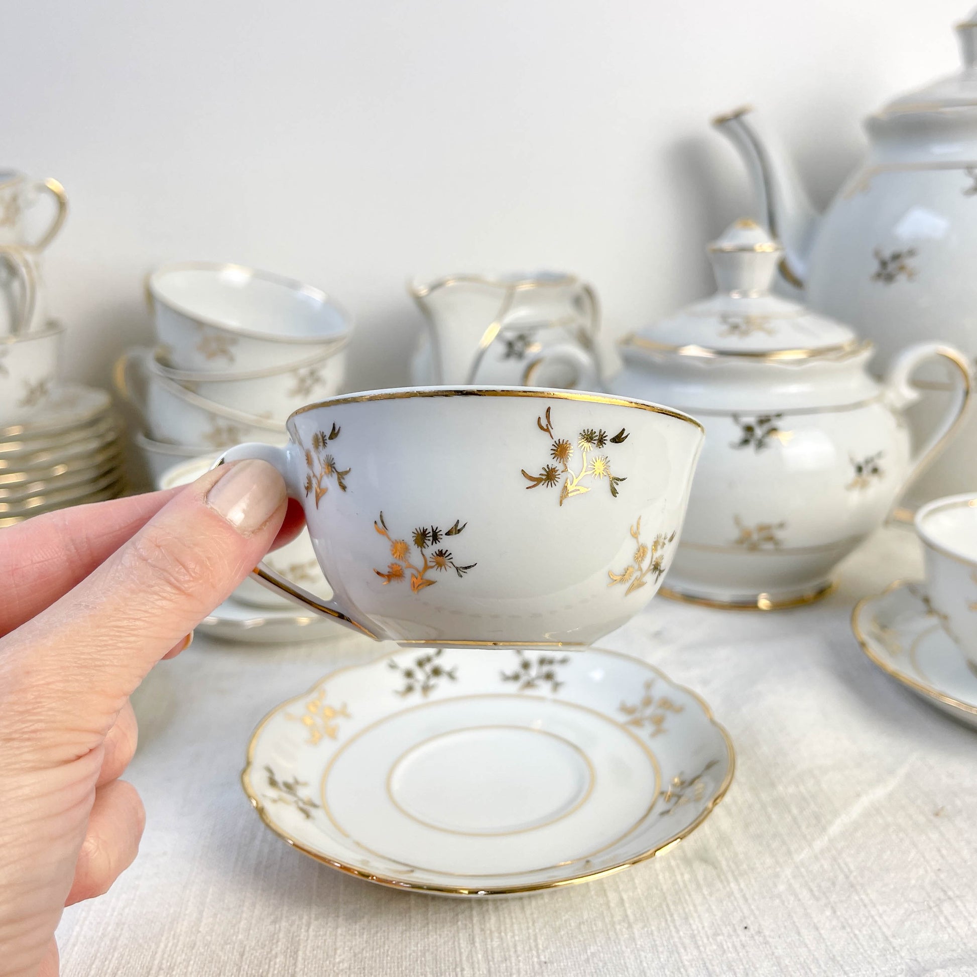 Service à thé/café vintage en porcelaine blanche doré Chauvigny
