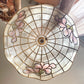 Suspension nacre de Capiz et laiton motif fleuri style  style Tiffany Art déco vintage