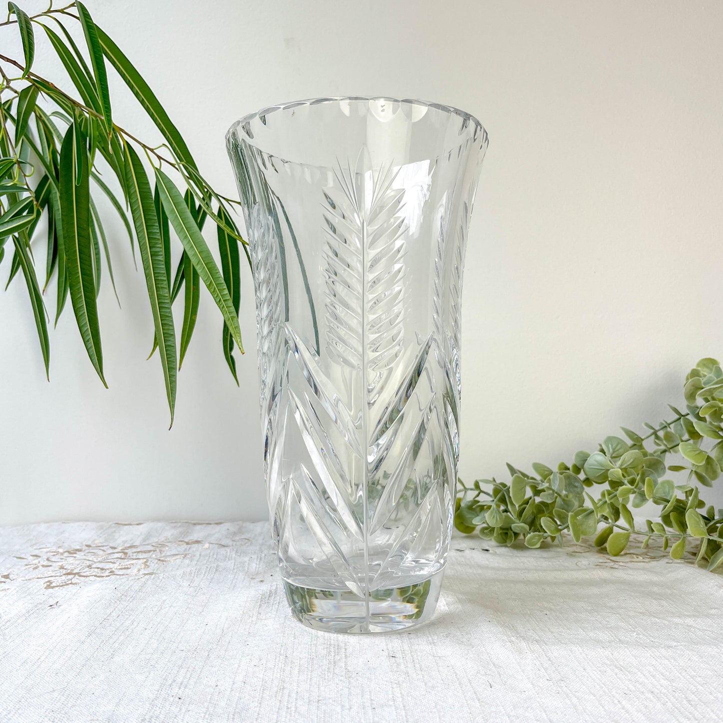 Vase vintage en cristal motif ciselé