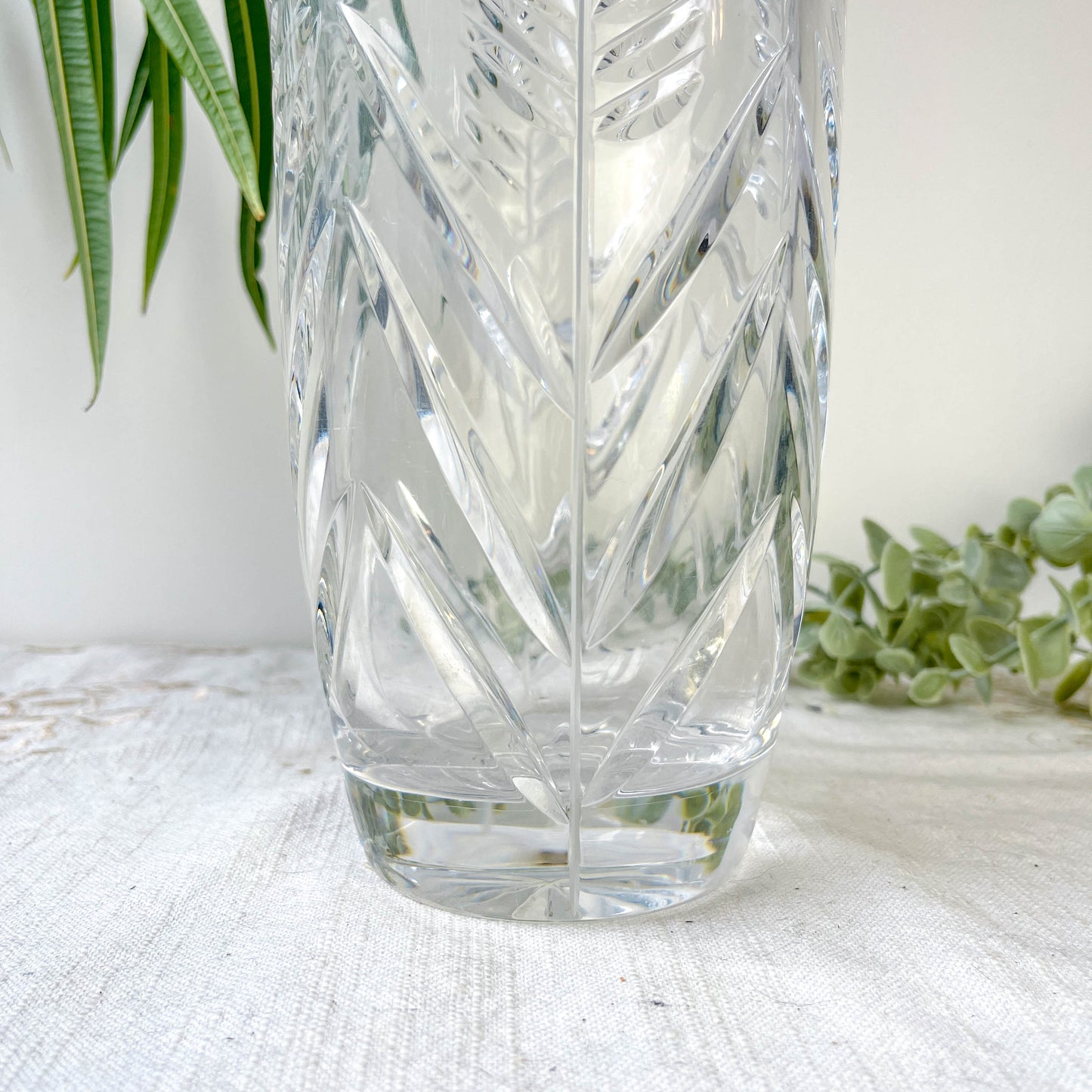 Vase vintage en cristal motif ciselé