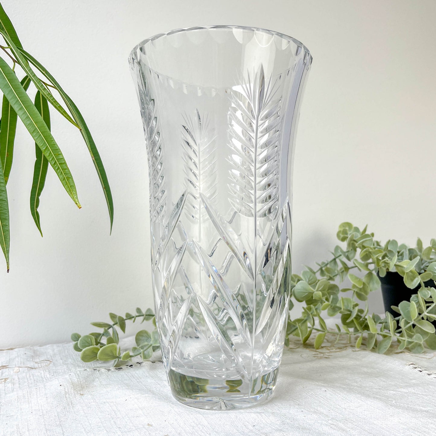 Vase vintage en cristal motif ciselé