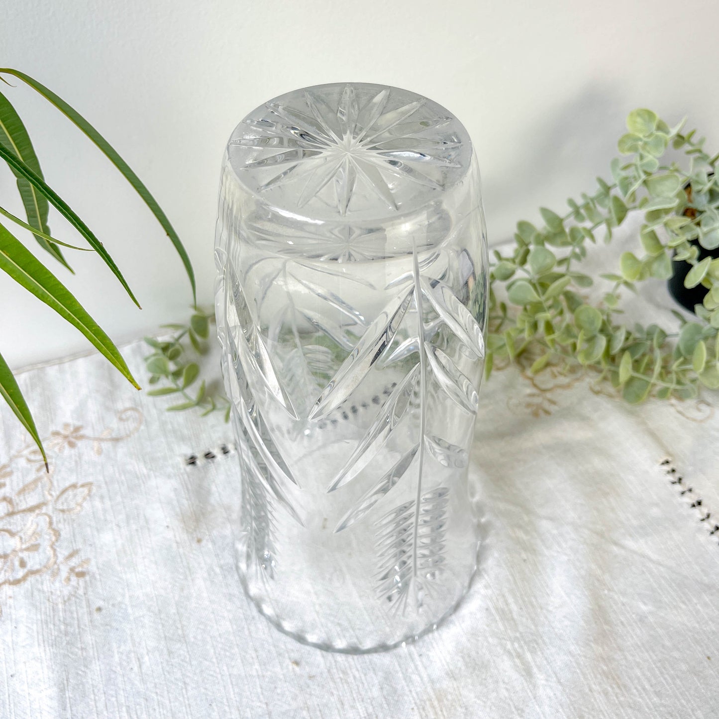 Vase vintage en cristal motif ciselé