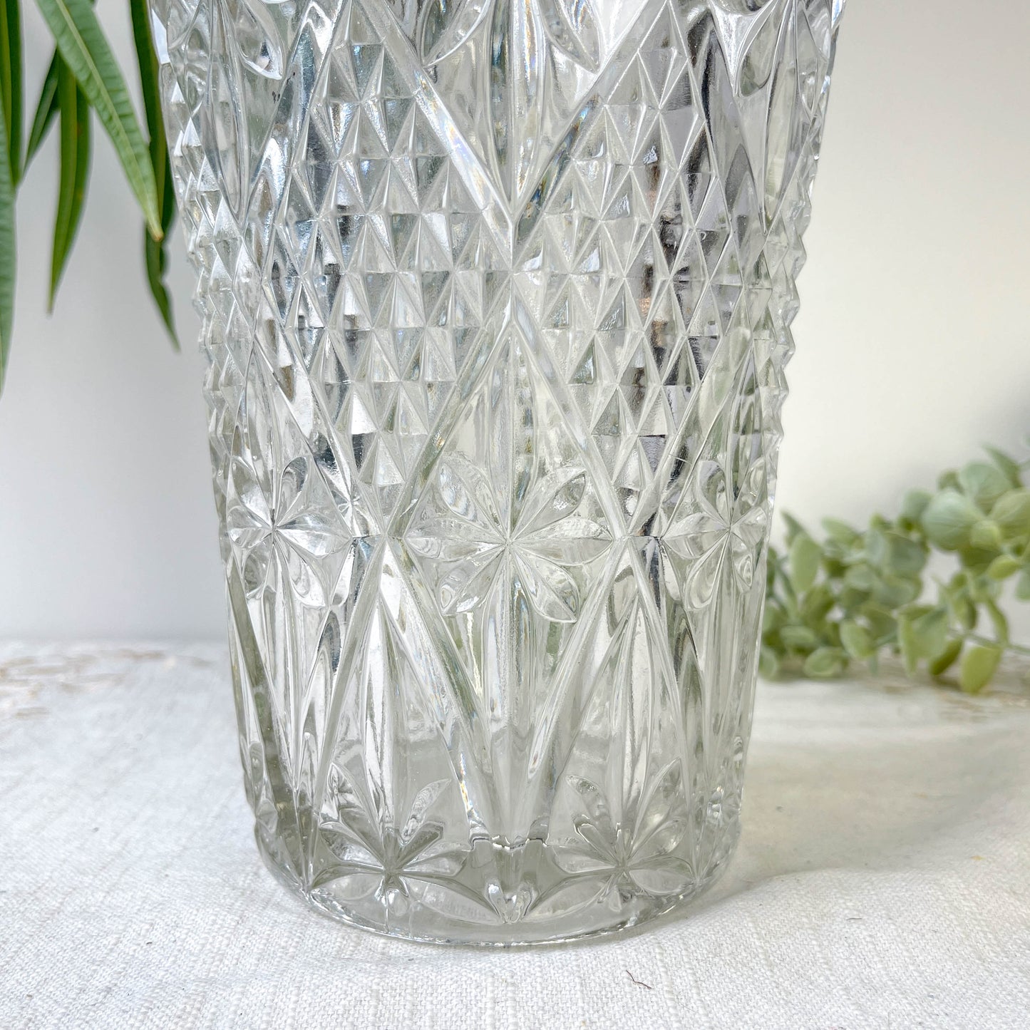 Vase vintage en verre motif géométrique