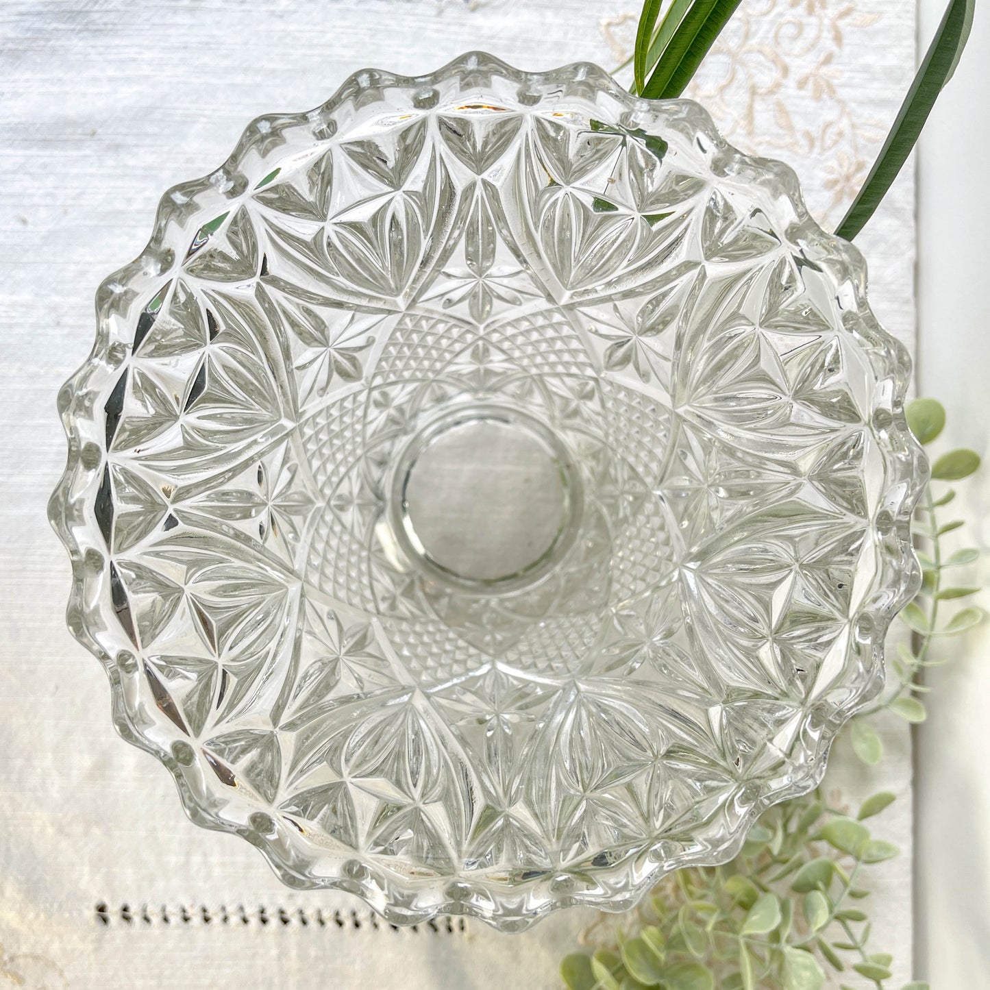 Vase vintage en verre motif géométrique