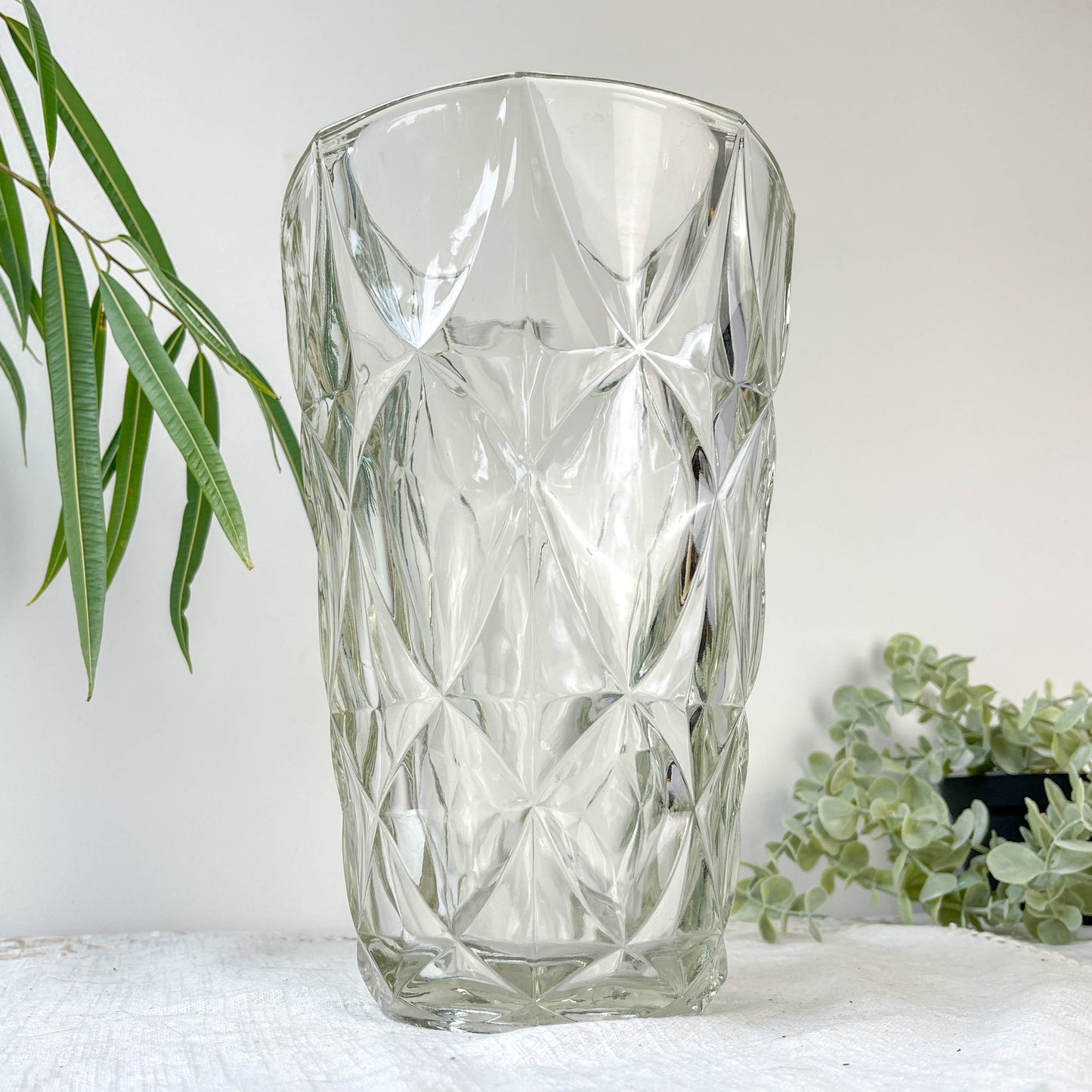 Vase vintage en verre motif géométrique