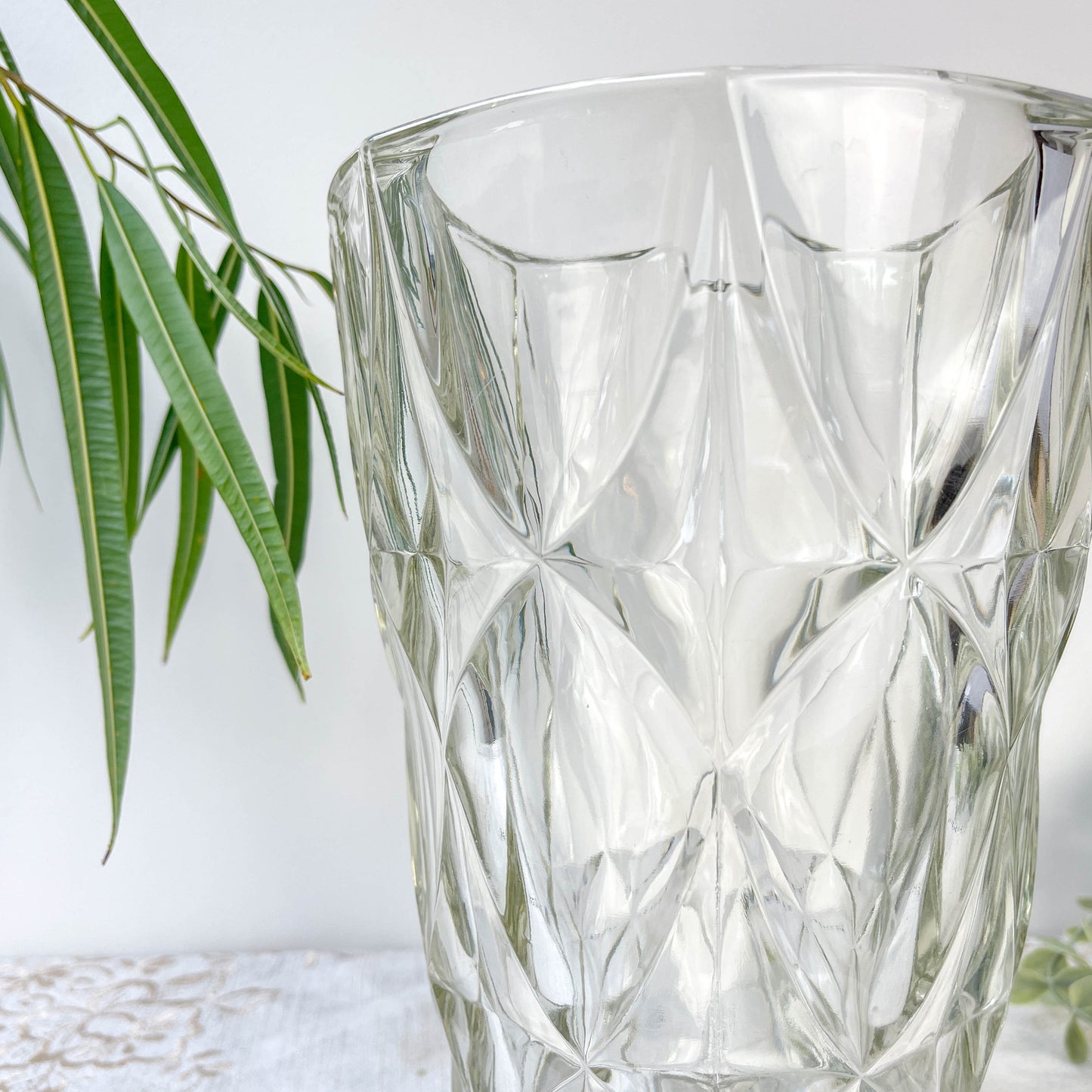 Vase vintage en verre motif géométrique