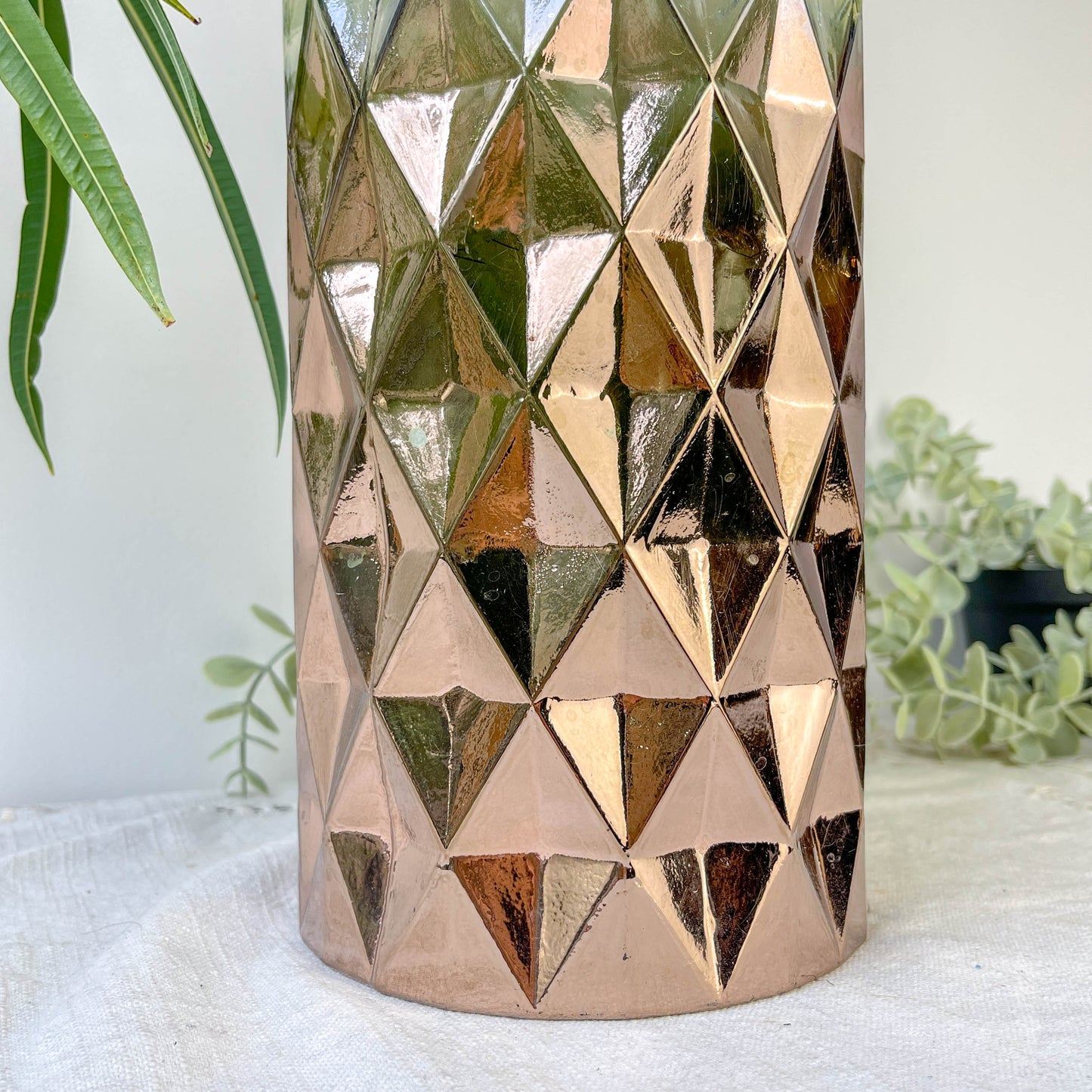 Vase vintage en verre motif géométrique dégradé or rose