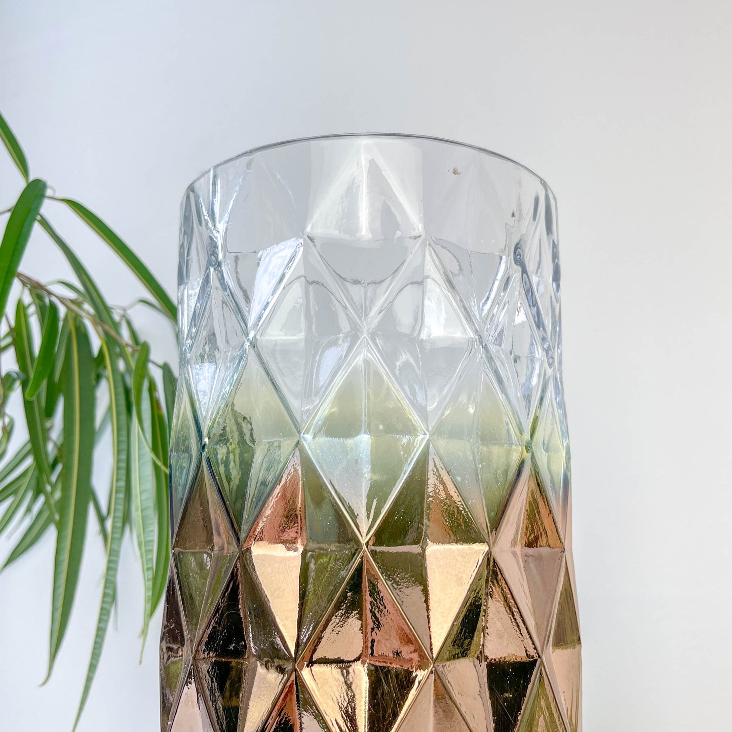 Vase vintage en verre motif géométrique dégradé or rose