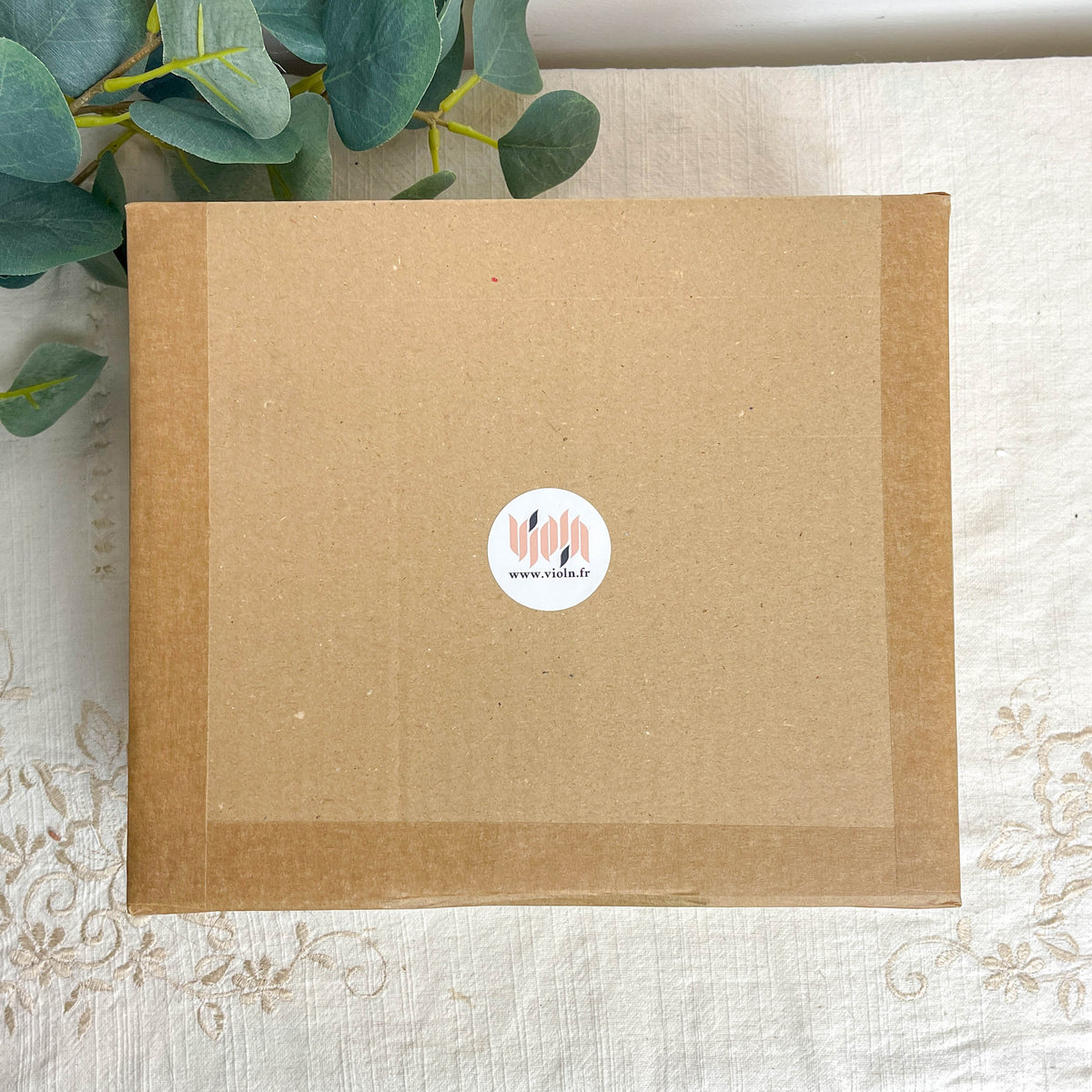Box Mystère Vintage | 5 à 7 Trésors Rétro – Coffret Surprise & Cadeau Original