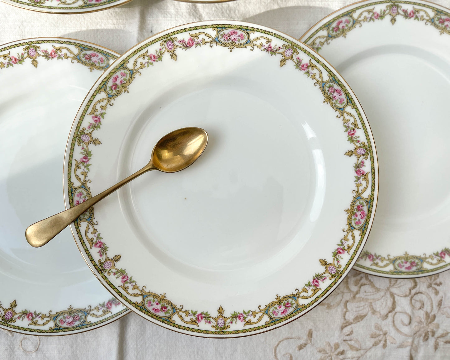 6 Small LIMOGES B&C porcelain plates with floral pattern