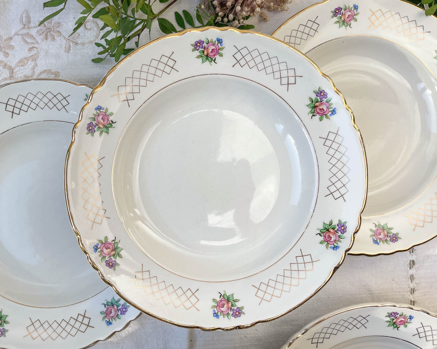 6 MOULIN DES LOUPS flowered earthenware soup plates, Cordoue model