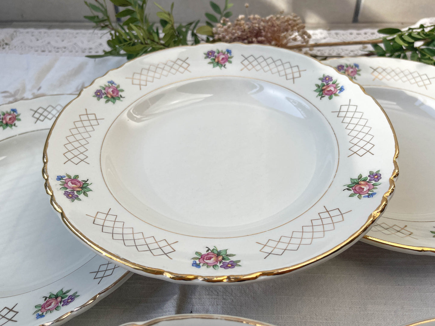 6 MOULIN DES LOUPS flowered earthenware soup plates, Cordoue model