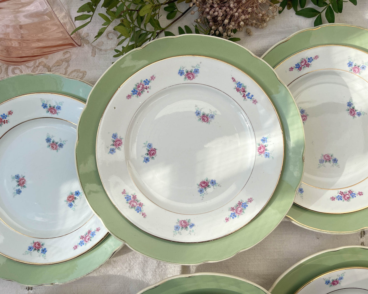 6 Assiettes porcelaine + 6 petites assiettes dépareillées vintage