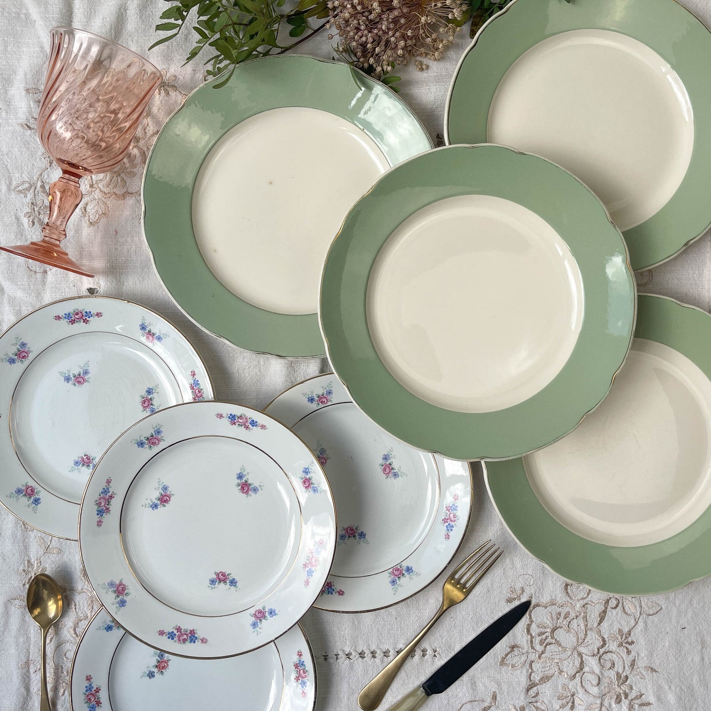 6 Assiettes porcelaine + 6 petites assiettes dépareillées vintage