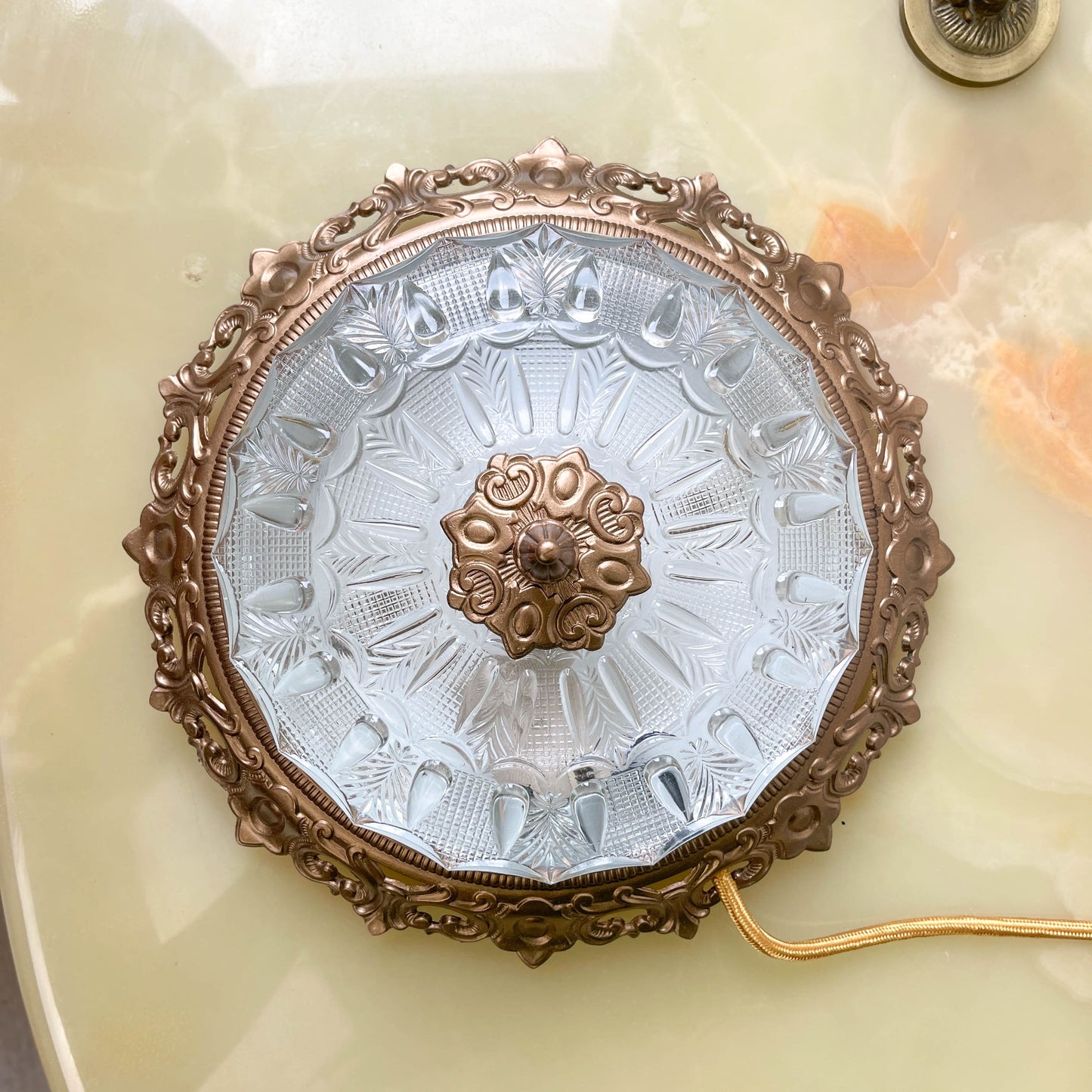 Lampe à poser vintage Globe en verre ancien