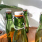 Petites bouteilles en verre bouchon porcelaine Bulach 1950