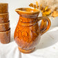 Pichet et gobelets en céramique ocre Sarreguemines