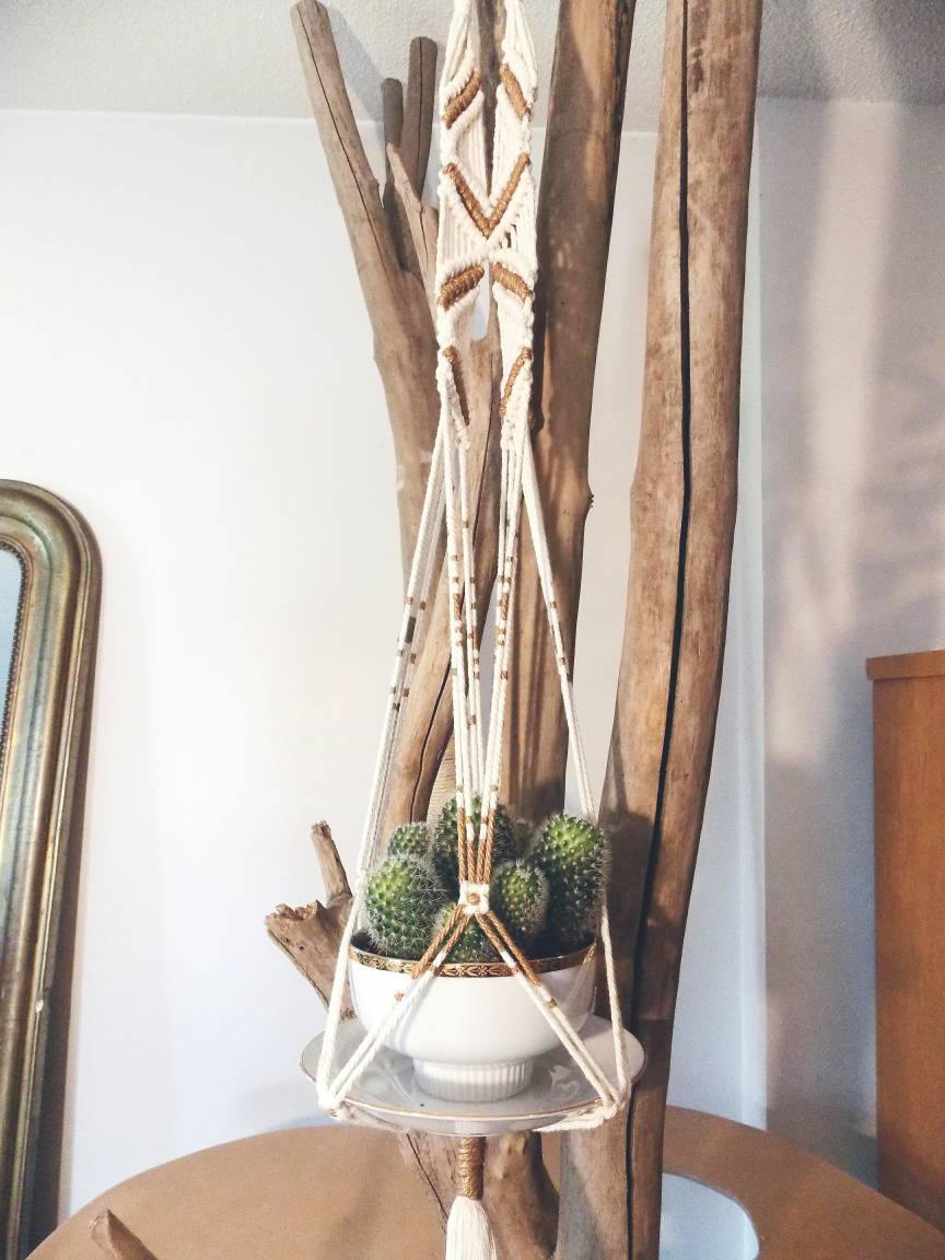 Suspension en crochet porte plante - violn.fr