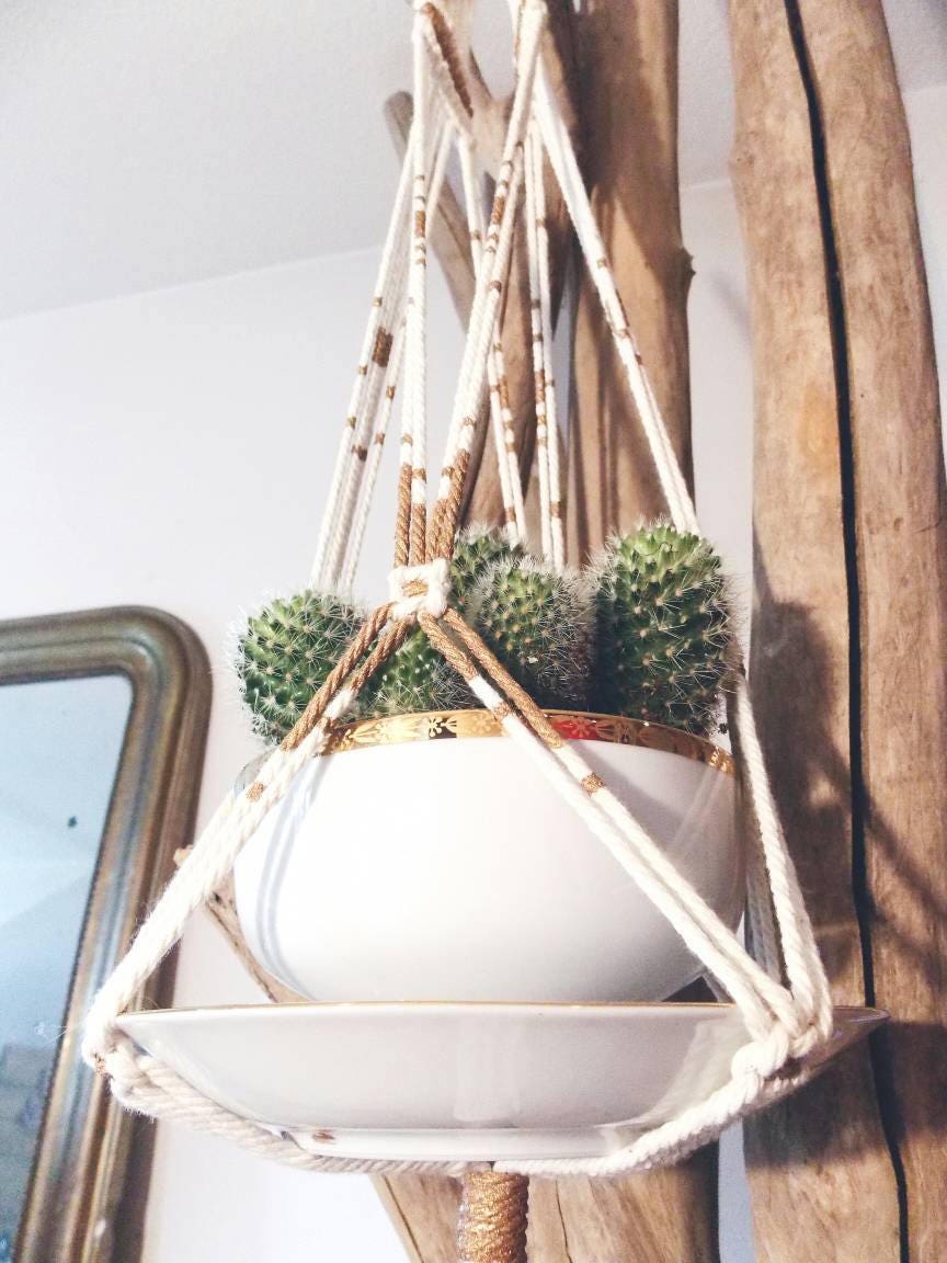 Suspension en crochet porte plante - violn.fr