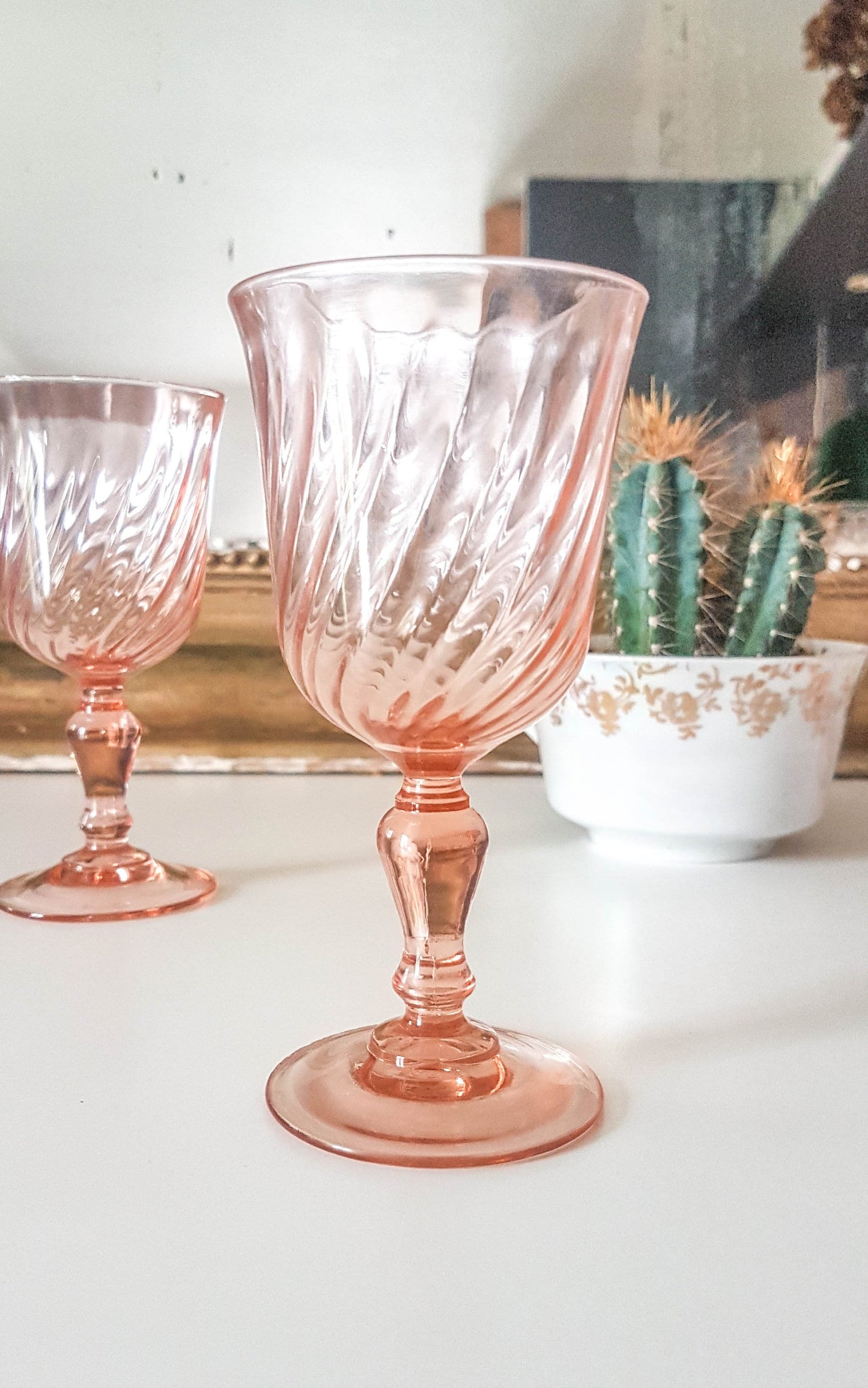 6 Verres à Vin blanc Luminarc modèle "ROSALINE" en verre dépression rose 10 cl - violn.fr
