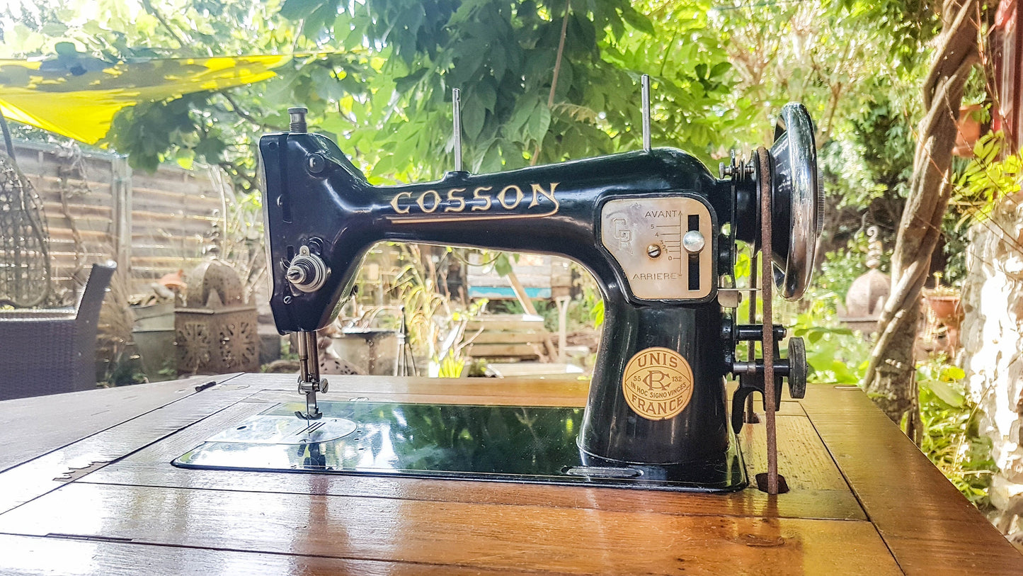 Machine à coudre COSSON intégré dans un meuble en bois 1940 Made in France - violn.fr