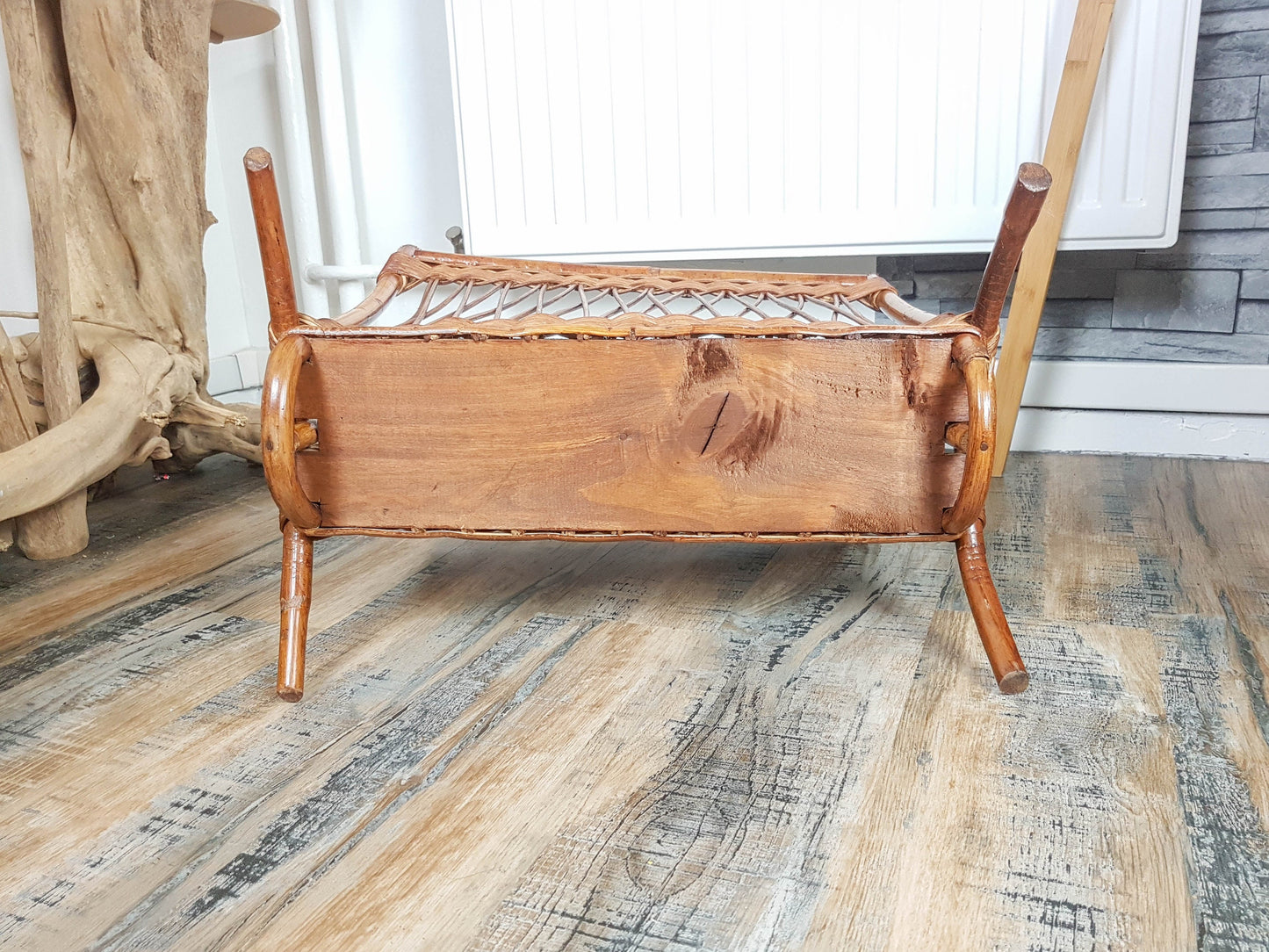 Porte revues en rotin vintage - violn.fr